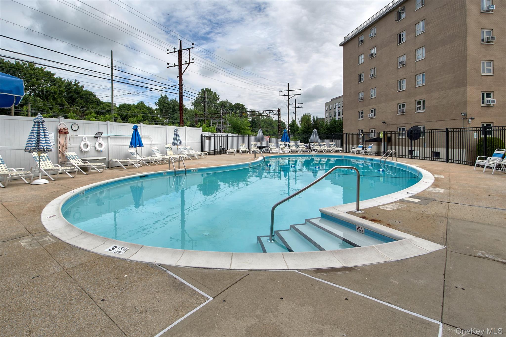 #15 photo, 480 Halstead Avenue, Harrison , NY 10528