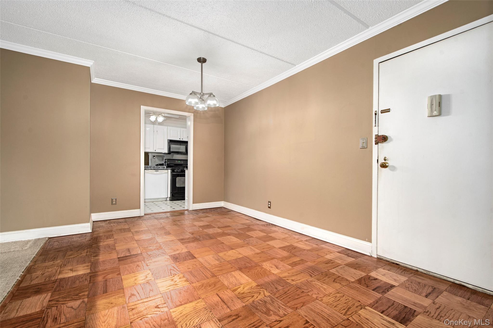 #5 photo, 480 Halstead Avenue, Harrison , NY 10528