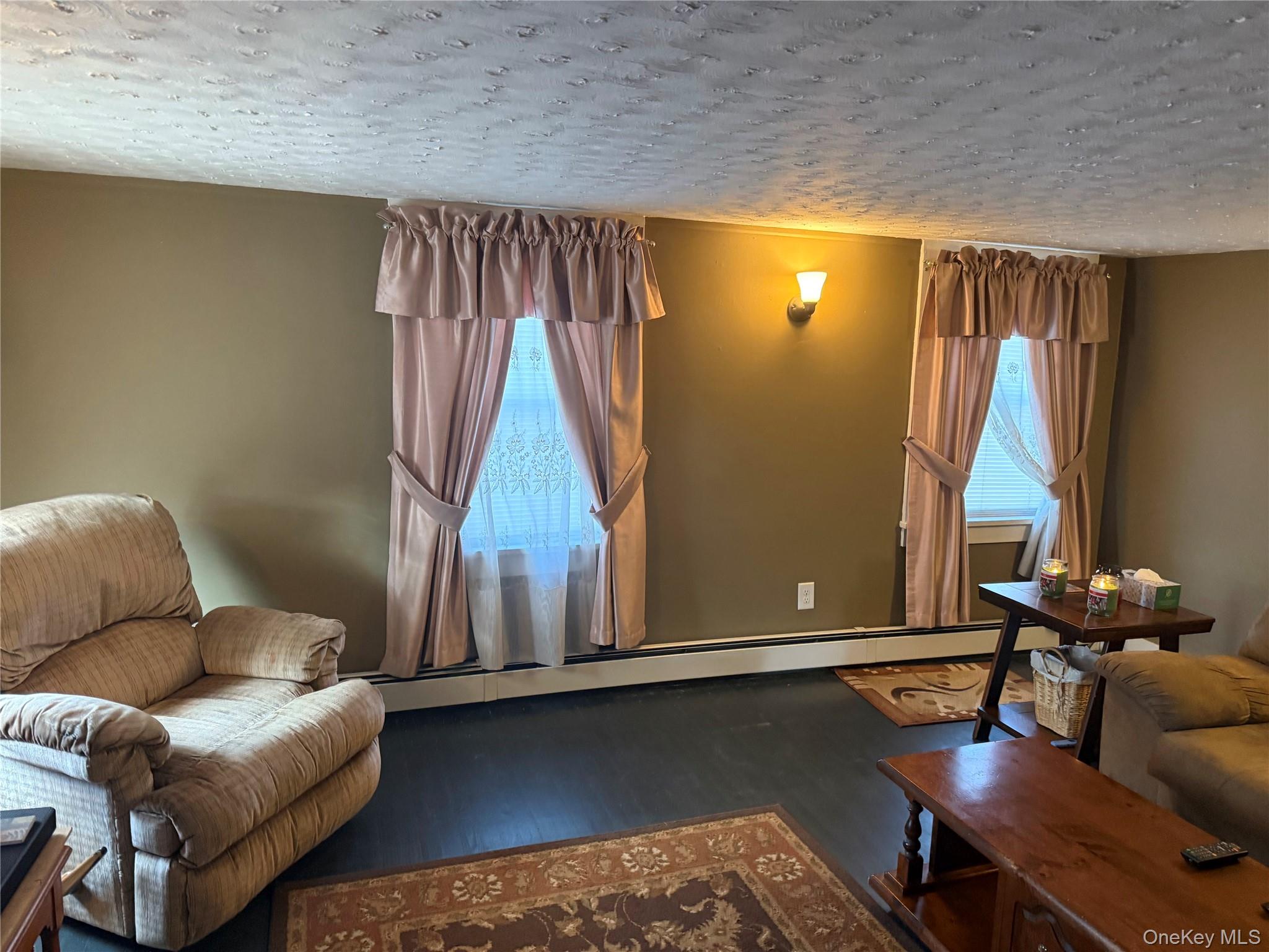 #1 photo, 6 Glenmere Avenue, Florida , NY 10921