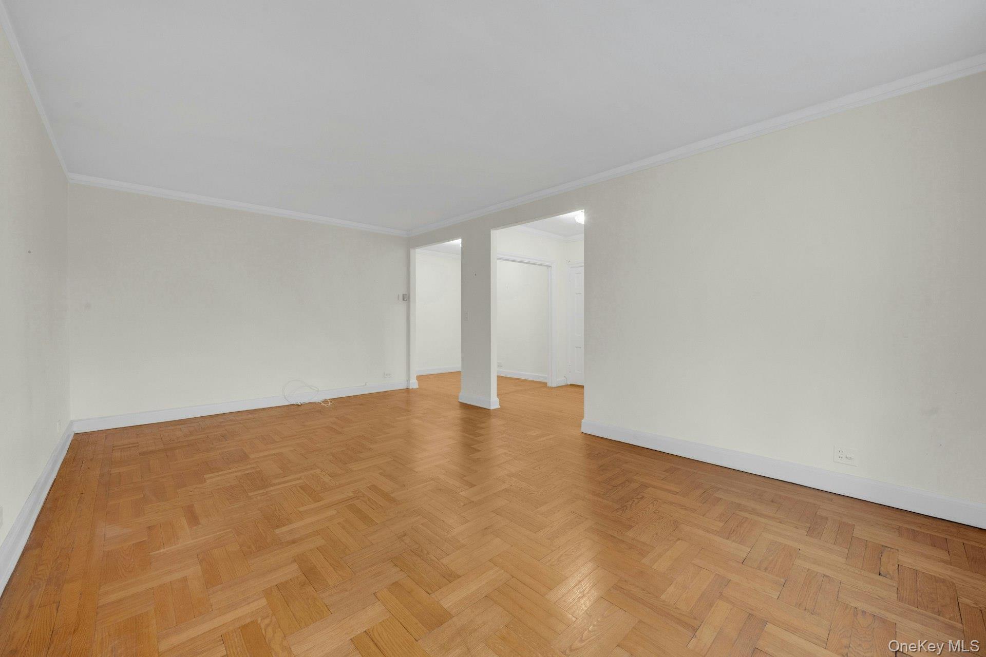 #12 photo, 5 Midland Gardens, ブロンクス区 Bronxville , NY 10708