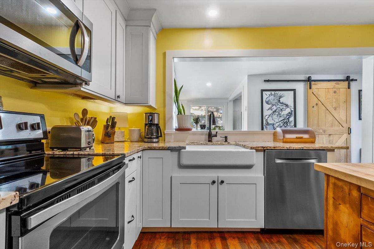 #15 photo, 310 Oak Lane, Newburgh , NY 12550