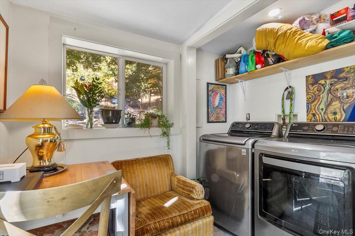 #19 photo, 310 Oak Lane, Newburgh , NY 12550