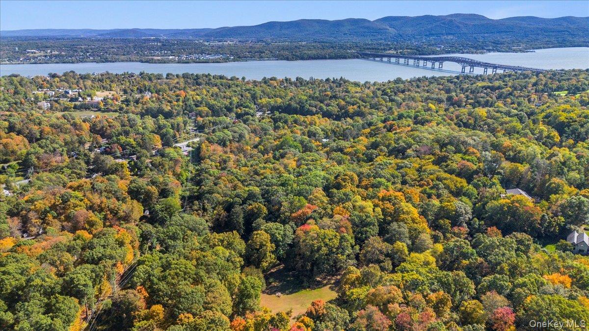 #6 photo, 310 Oak Lane, Newburgh , NY 12550