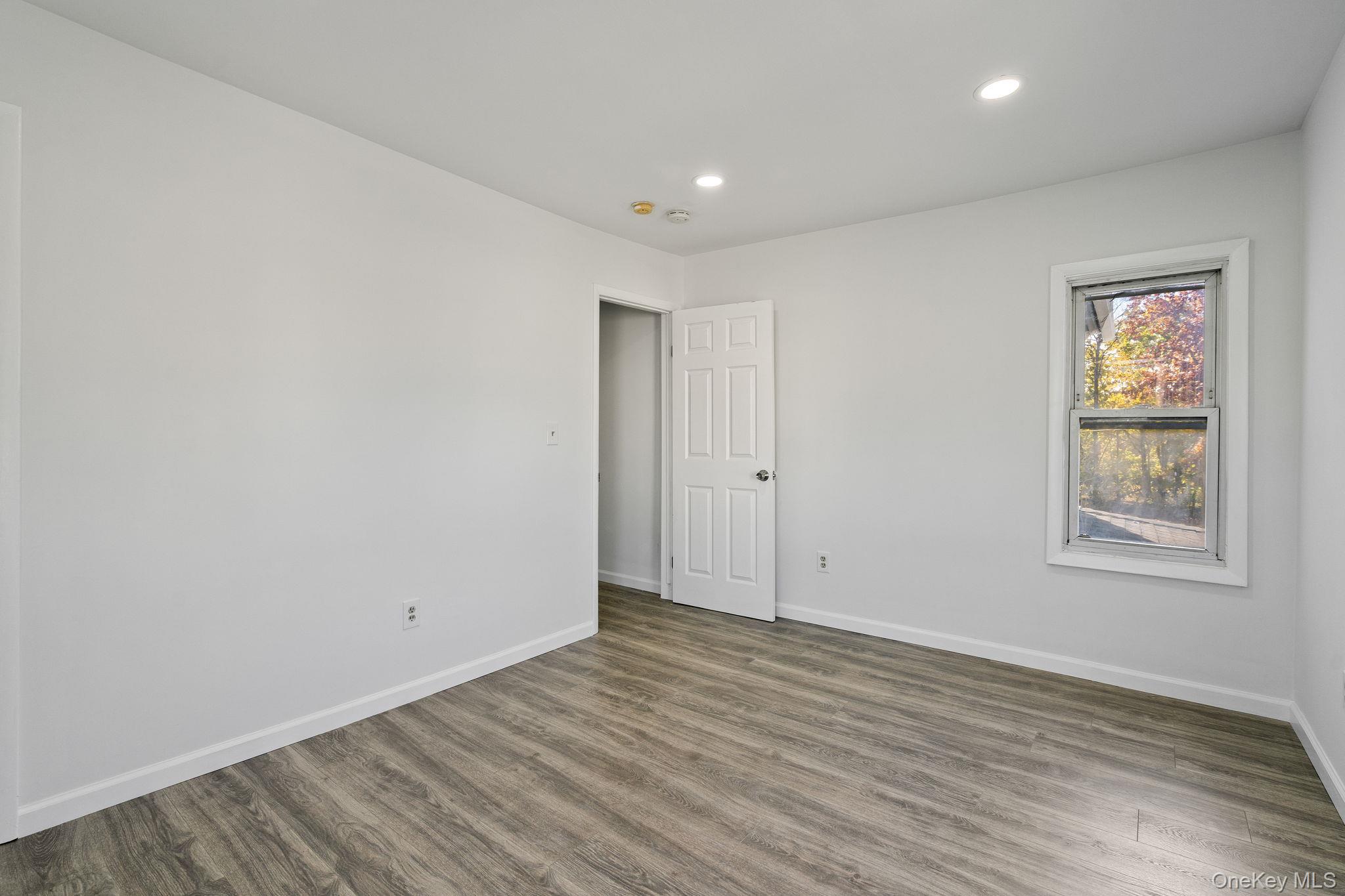 #19 photo, 87 Winnikee Avenue, Poughkeepsie , NY 12601