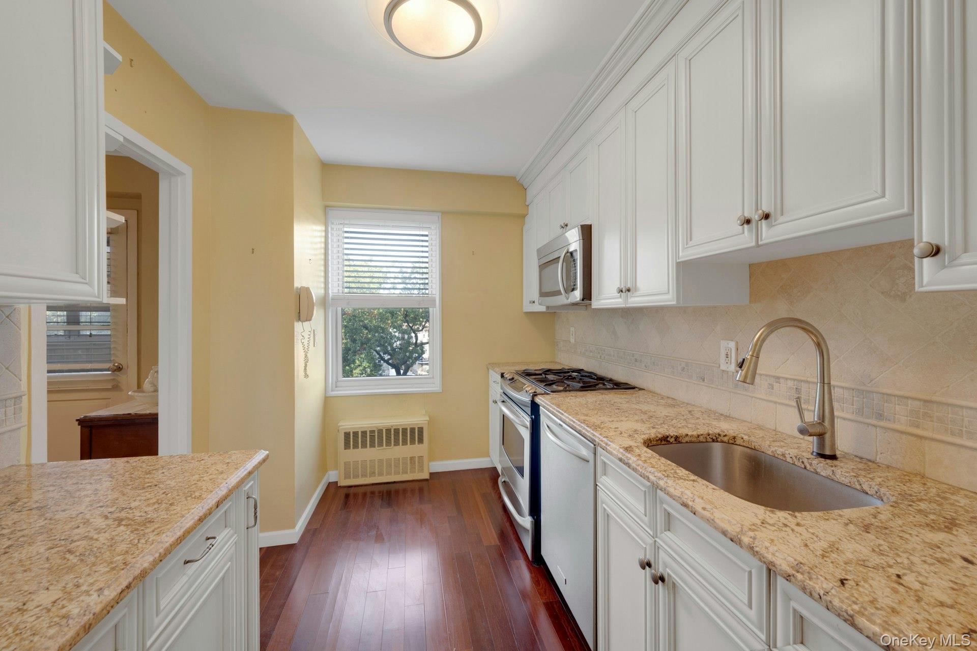 #16 photo, 1200 Midland Avenue, ブロンクス区 Bronxville , NY 10708