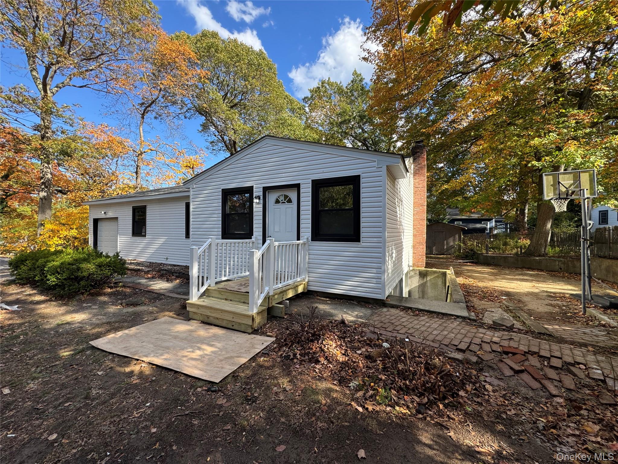 #2 photo, 75 Valley Drive, サフォーク郡 Sound Beach , NY 11789