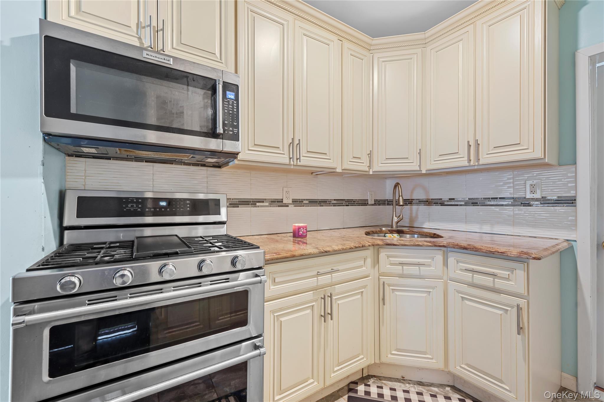 #13 photo, 115-15 127 Street, クイーンズ区 Richmond Hill S. , NY 11420