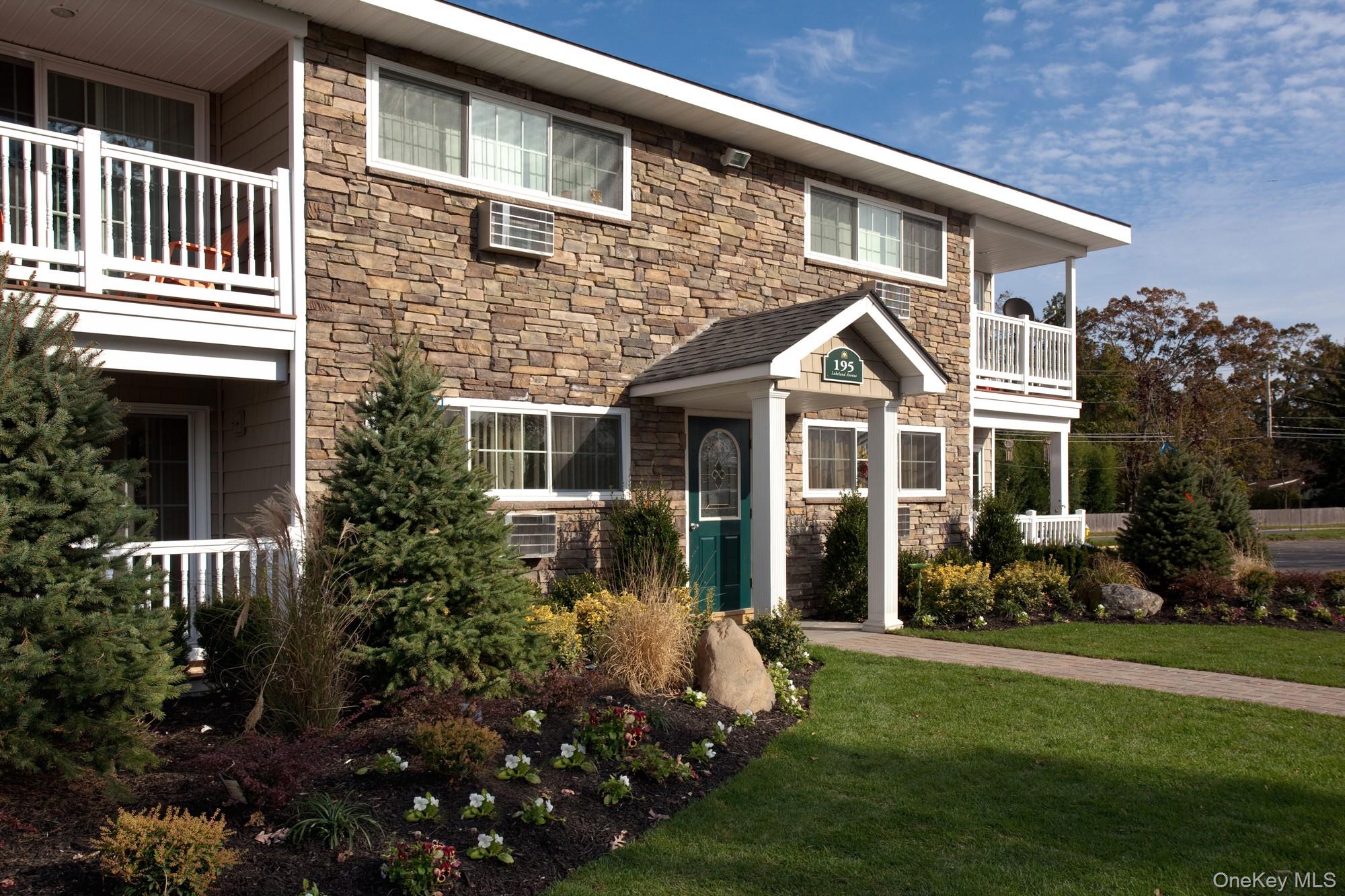 #1 photo, 199 Lakeland Avenue, サフォーク郡 Sayville , NY 11782