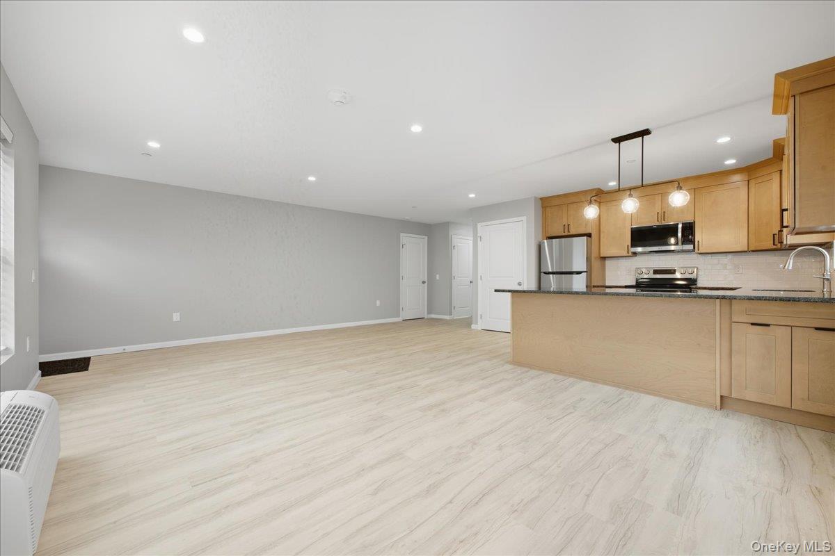 #7 photo, 71 N Main Street, ナッソー郡 Freeport , NY 11520