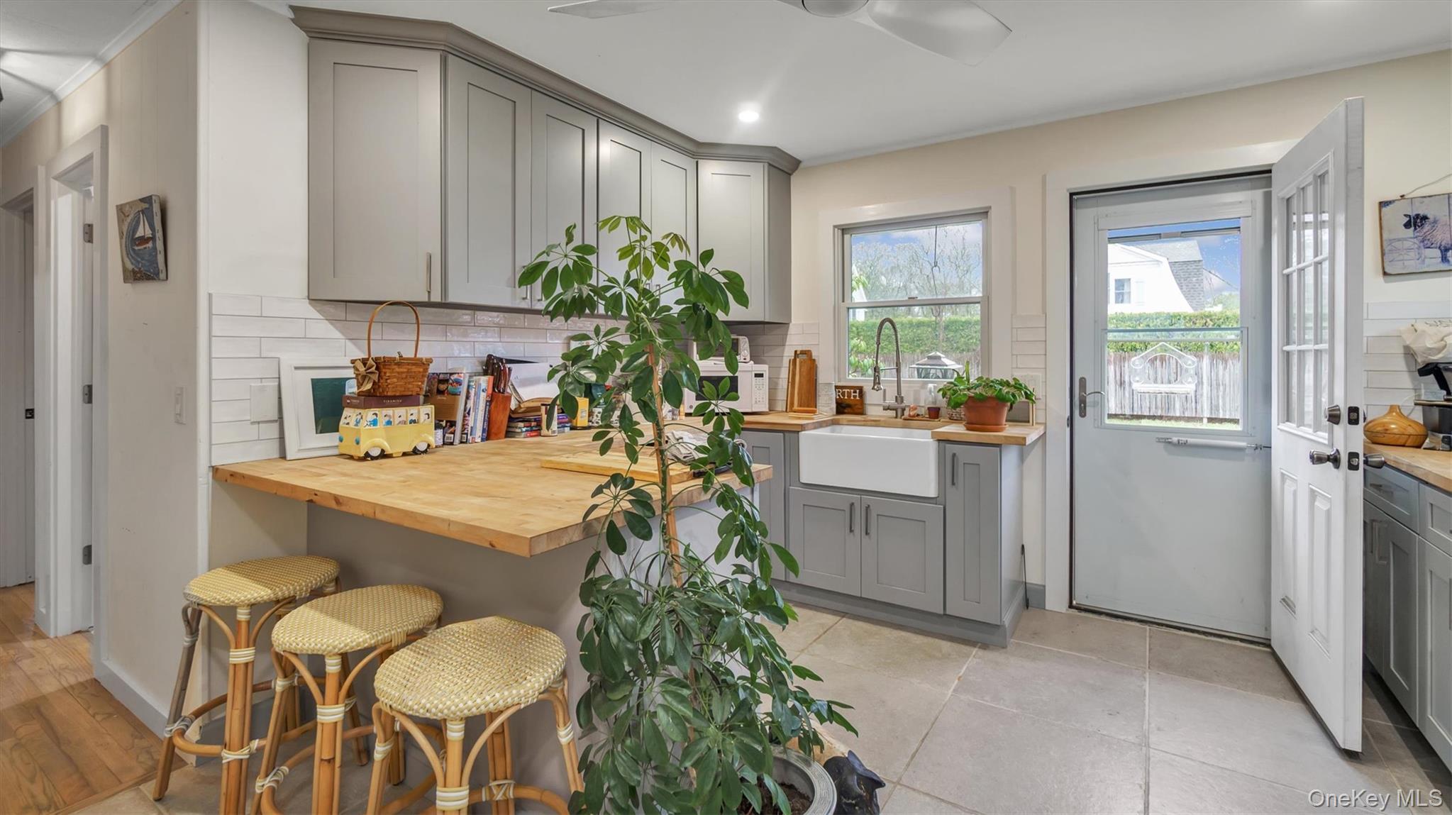 #12 photo, 152 158 160 Church Lane, サフォーク郡 Aquebogue , NY 11901