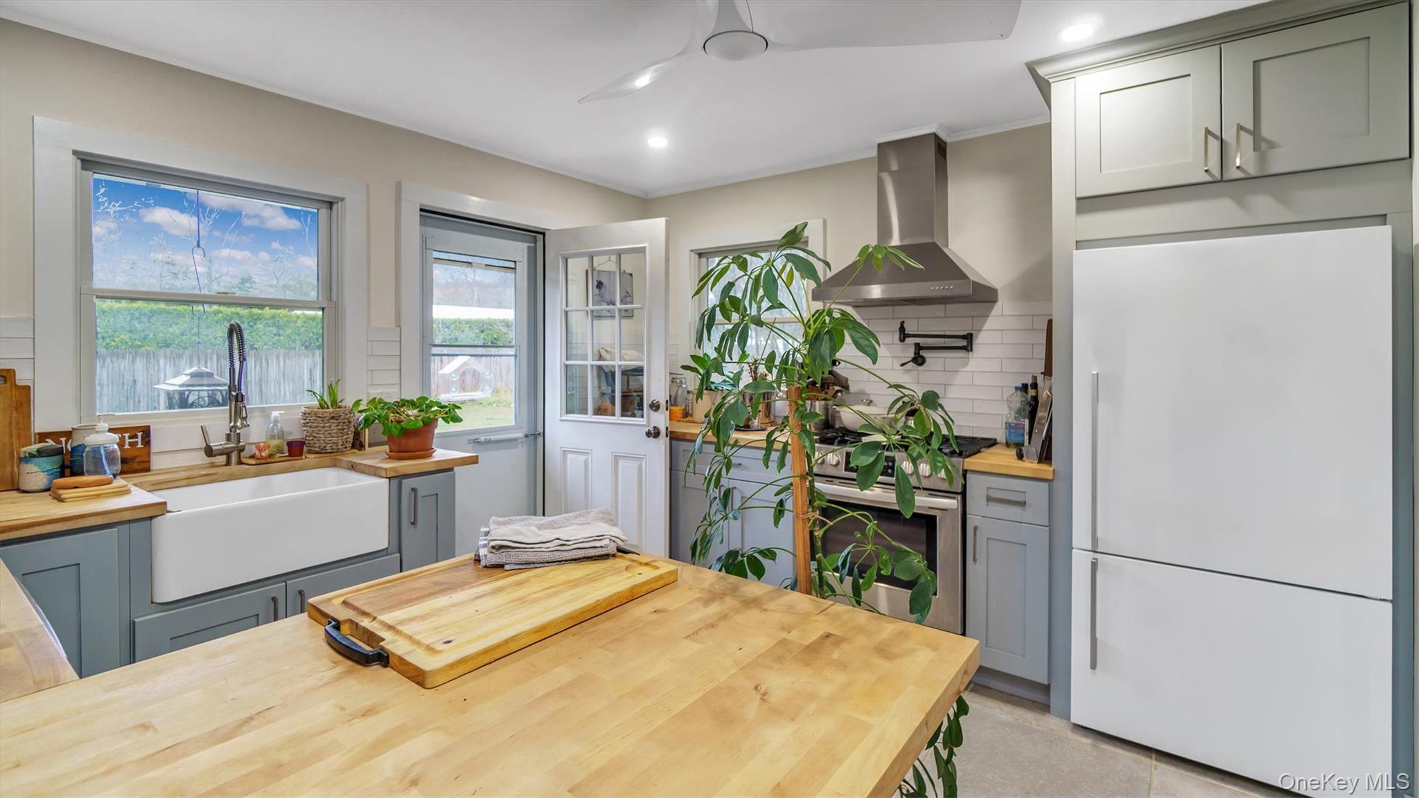 #13 photo, 152 158 160 Church Lane, サフォーク郡 Aquebogue , NY 11901