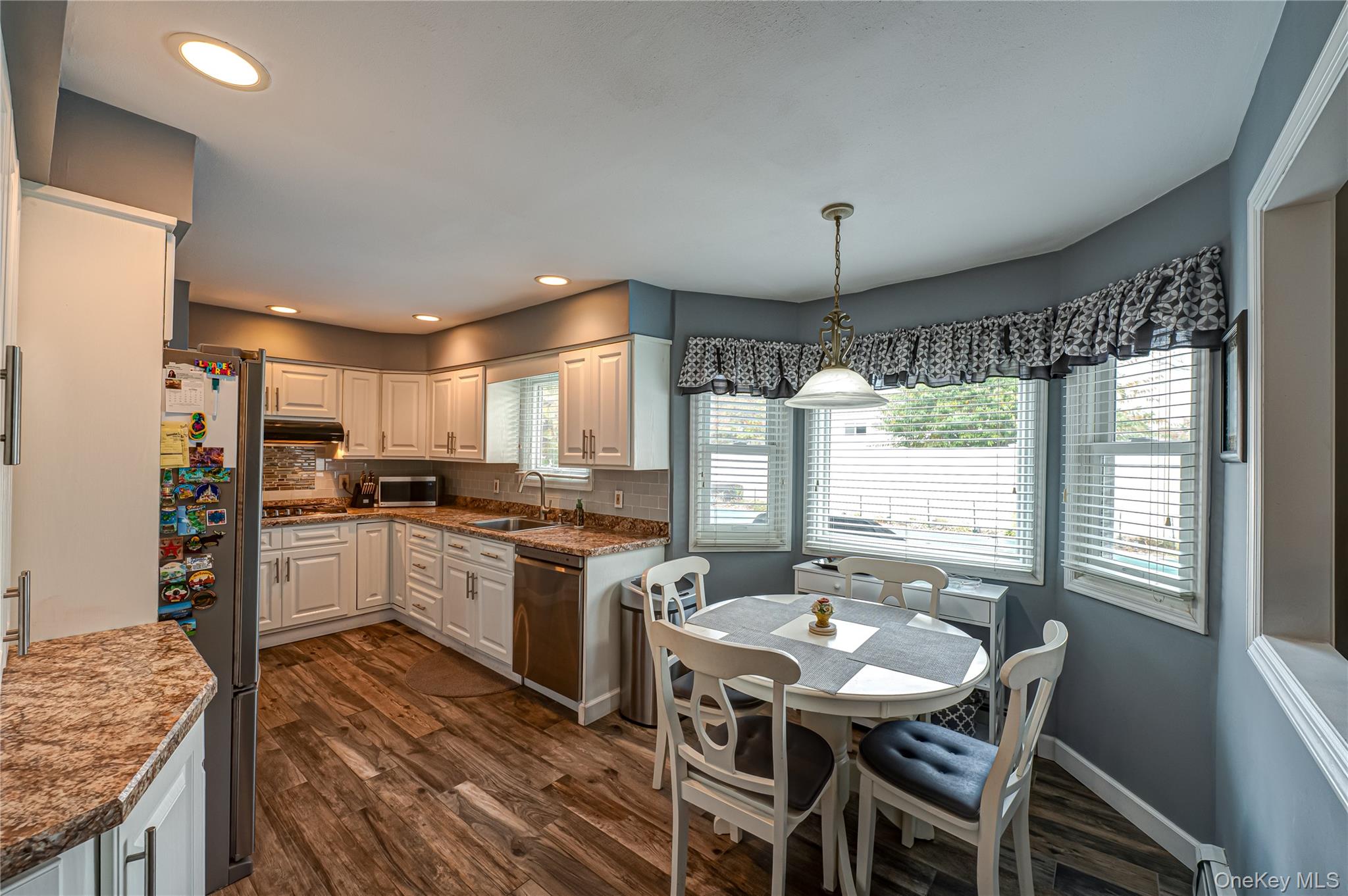 #11 photo, 17 Lowery Avenue, サフォーク郡 Lake Grove , NY 11755