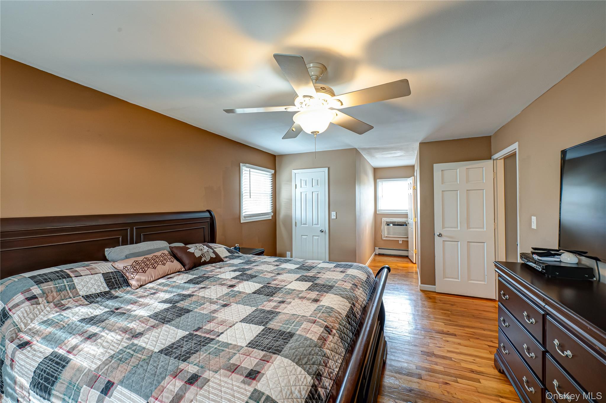 #15 photo, 17 Lowery Avenue, サフォーク郡 Lake Grove , NY 11755