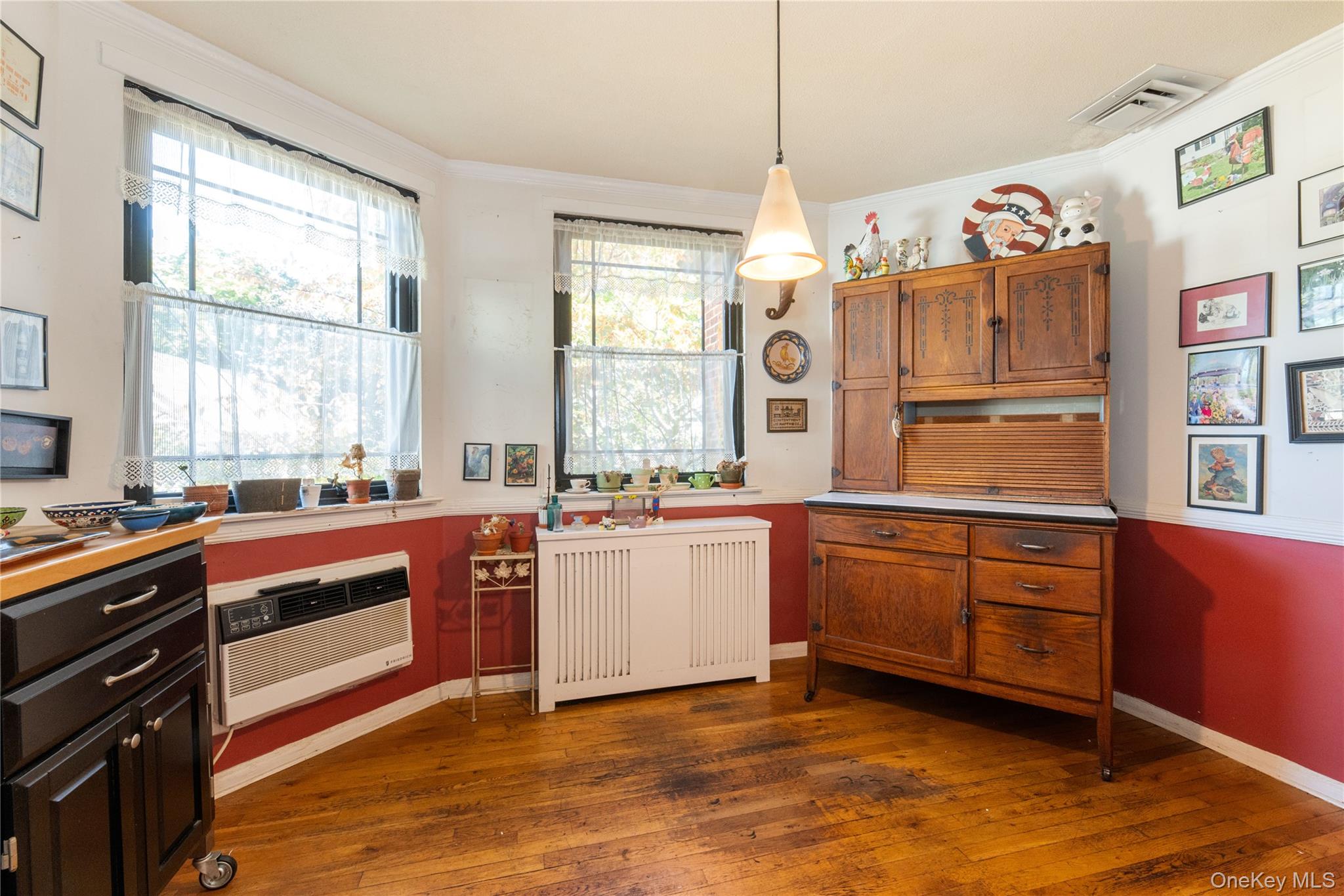 #11 photo, 80-47 188 Street, クイーンズ区 Jamaica Estates , NY 11432