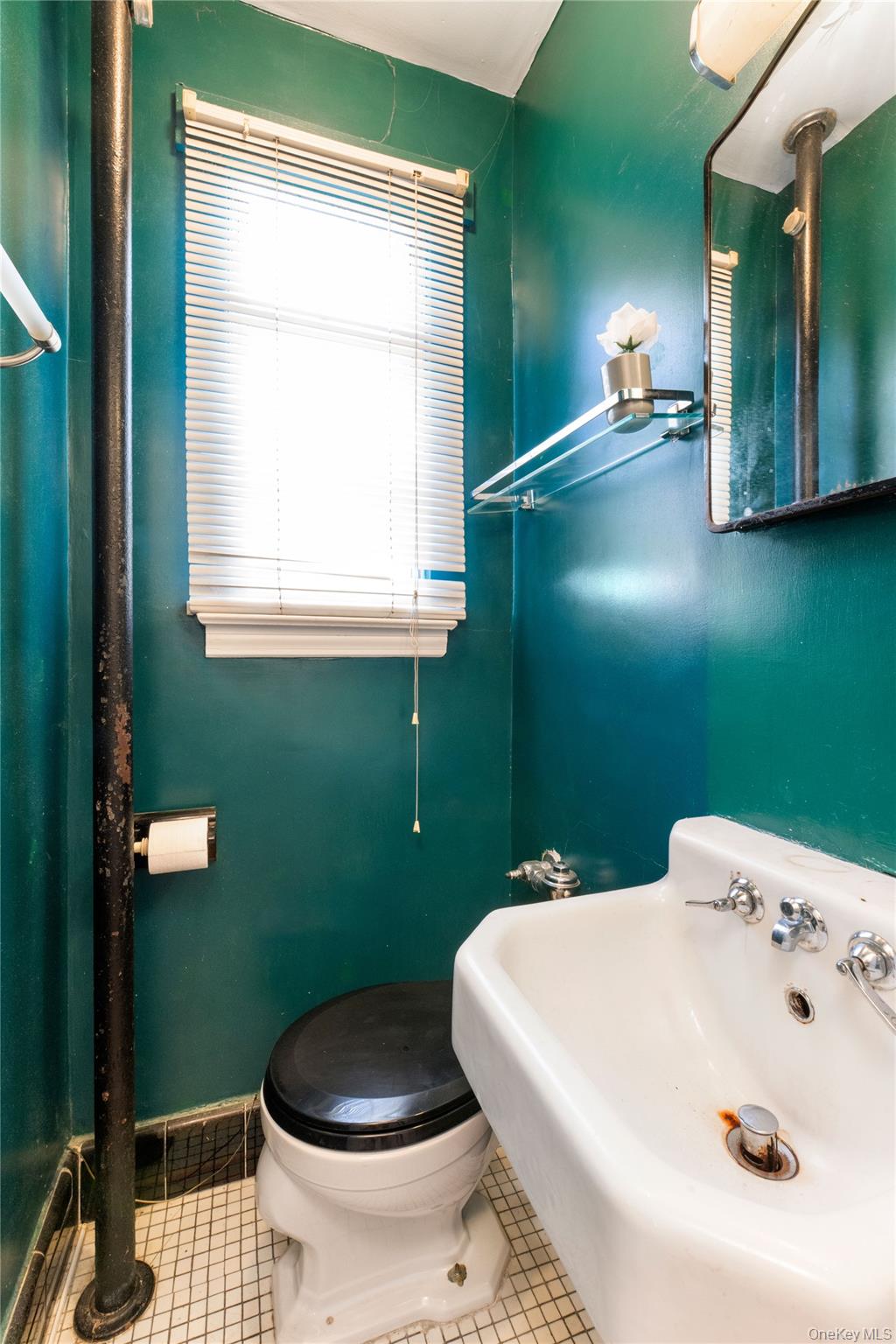 #13 photo, 80-47 188 Street, クイーンズ区 Jamaica Estates , NY 11432