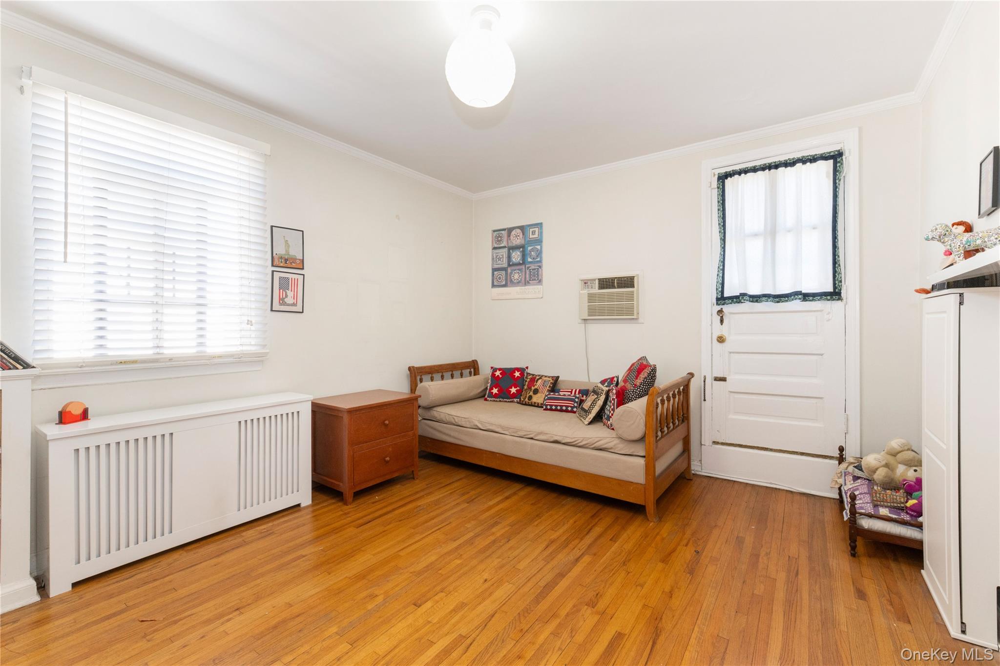 #15 photo, 80-47 188 Street, クイーンズ区 Jamaica Estates , NY 11432