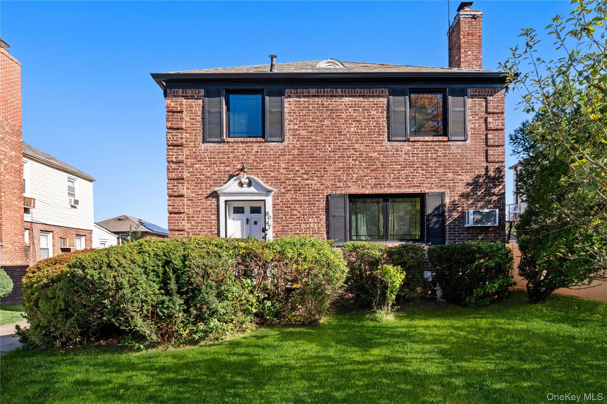 #2 photo, 80-47 188 Street, クイーンズ区 Jamaica Estates , NY 11432