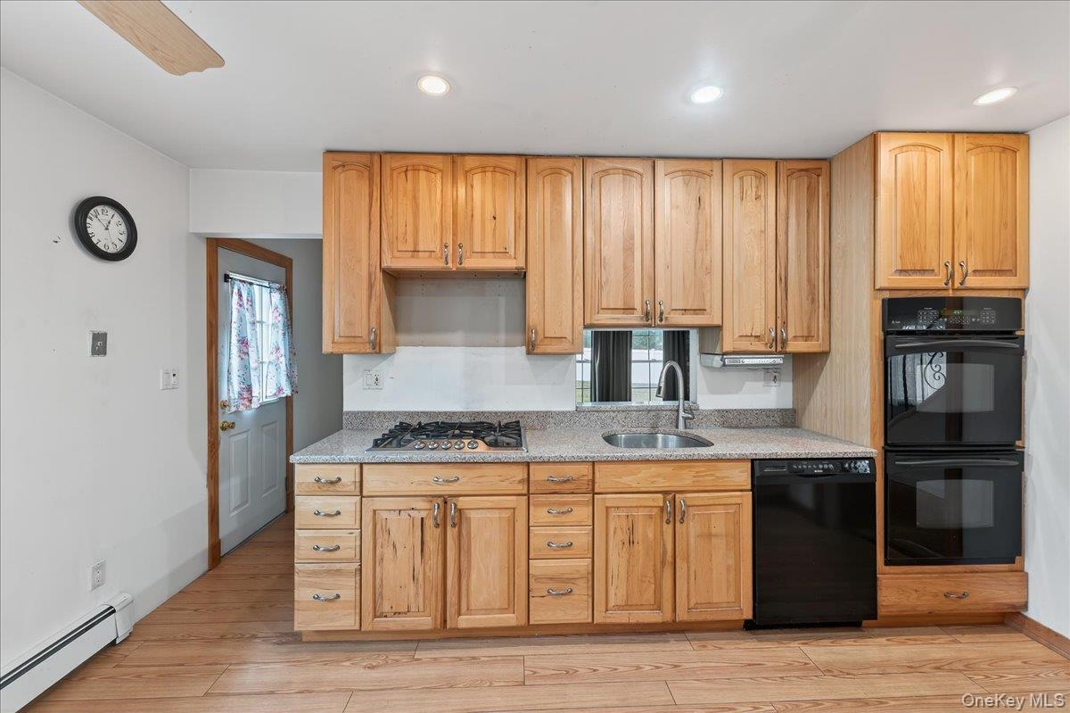 #4 photo, 20 Longstreet Drive, サフォーク郡 Lake Grove , NY 11755