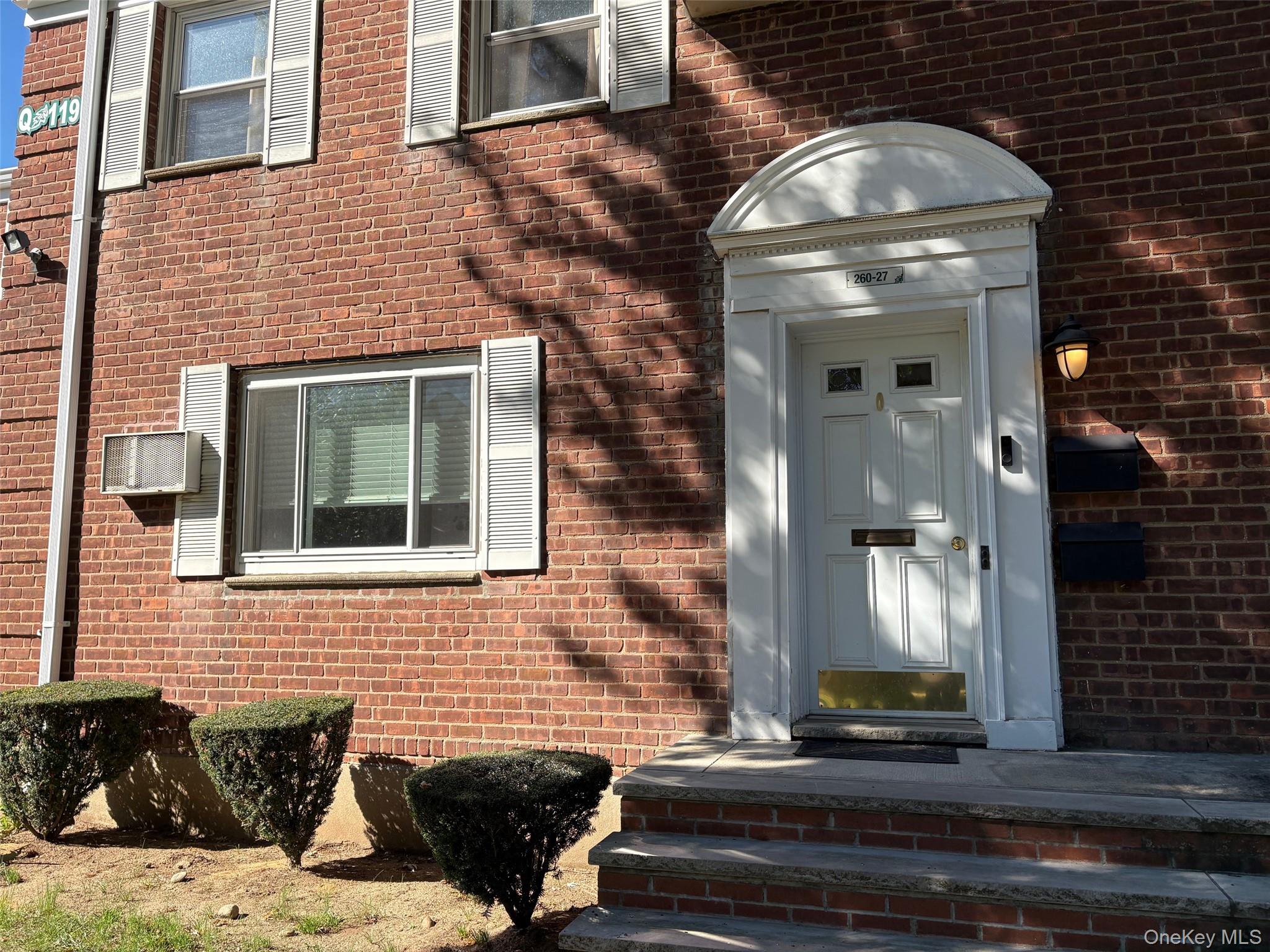 #2 photo, 260-27 Langston Avenue, Glen Oaks , NY 11004