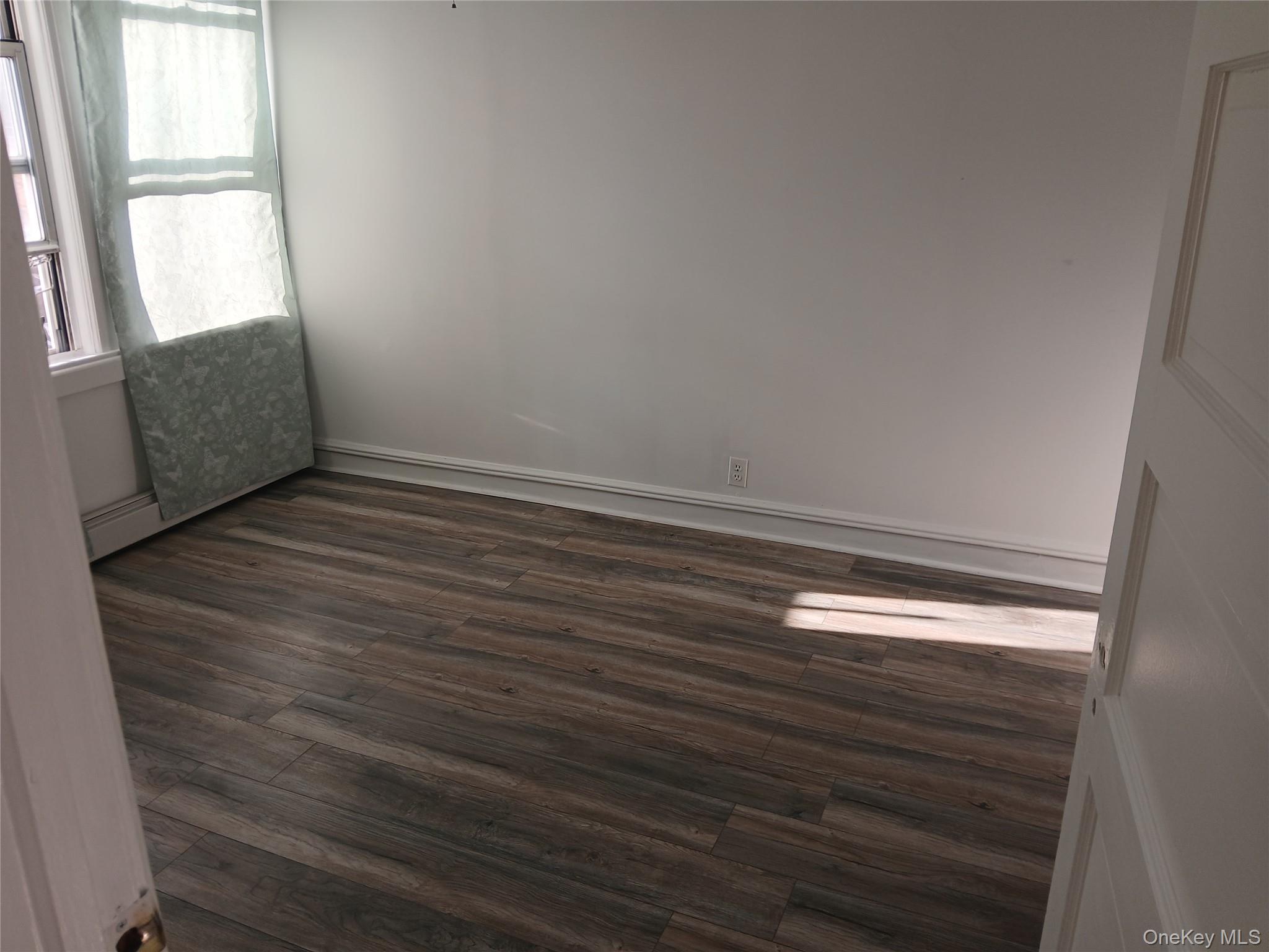 #3 photo, 88-10 78 Street, クイーンズ区 Woodhaven , NY 11421