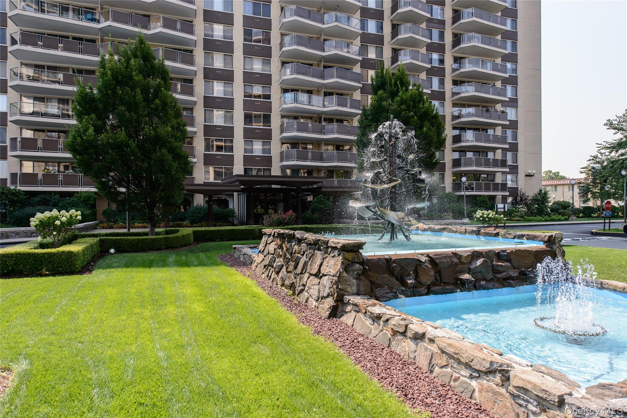 #1 photo, 18-05 215th Street, クイーンズ区 Bayside , NY 11360