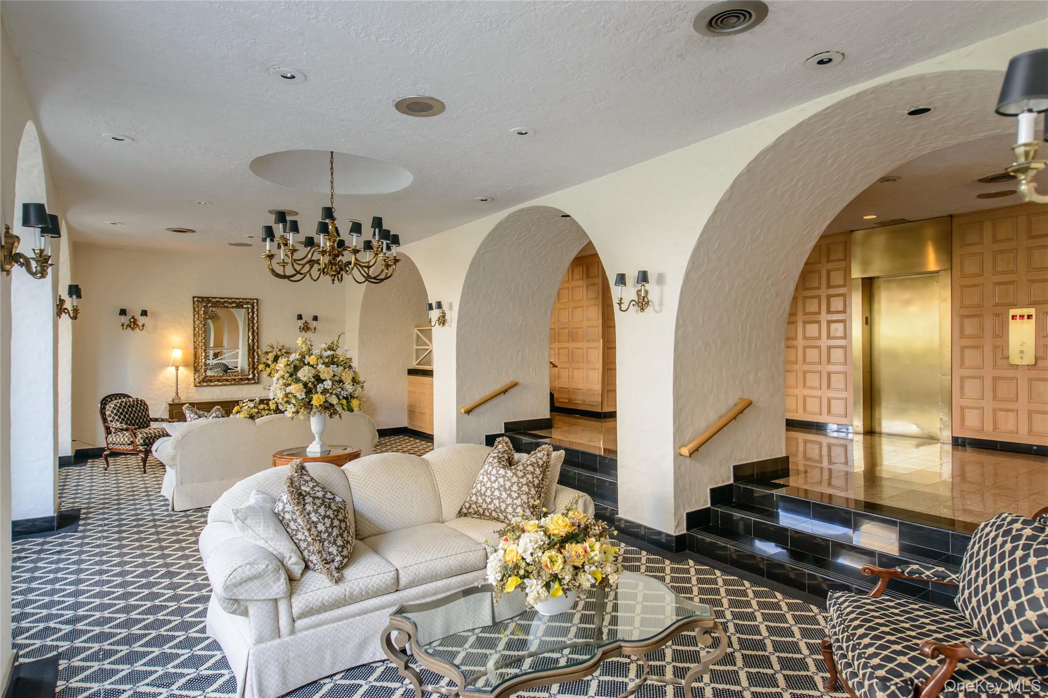 #6 photo, 18-05 215th Street, クイーンズ区 Bayside , NY 11360