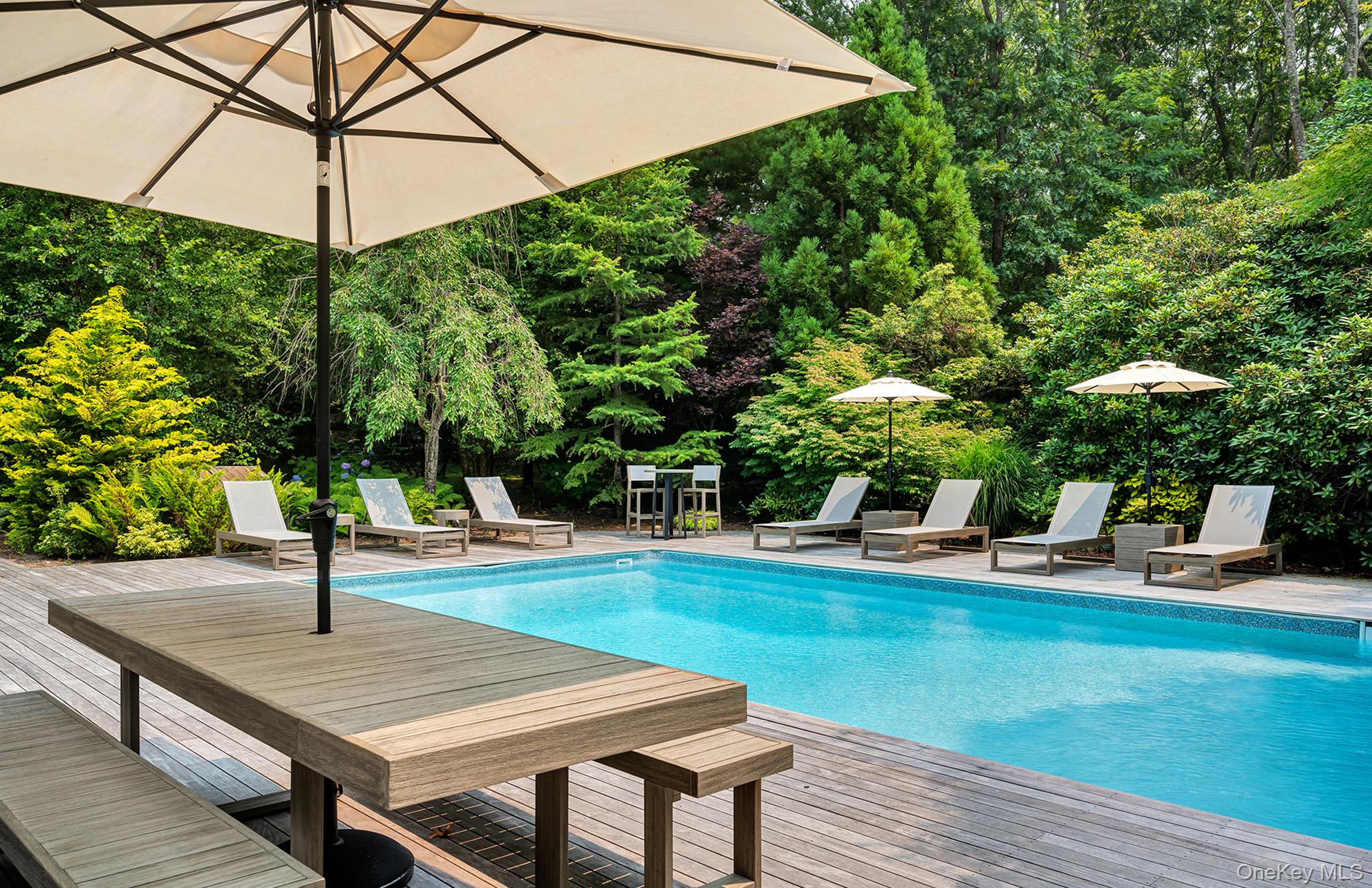 #14 photo, 8 Foxglove Road, East Hampton , NY 11937