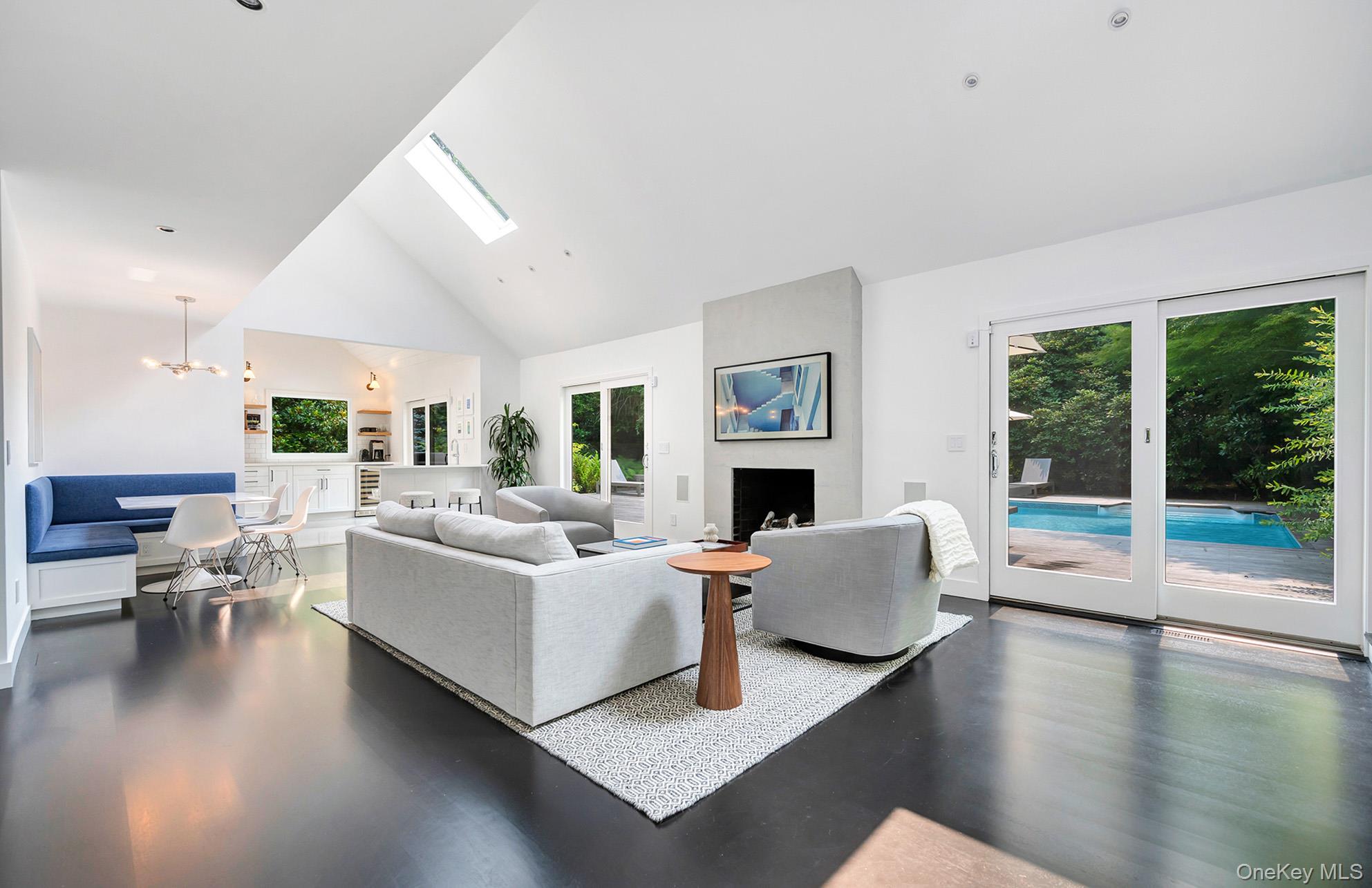 #7 photo, 8 Foxglove Road, East Hampton , NY 11937