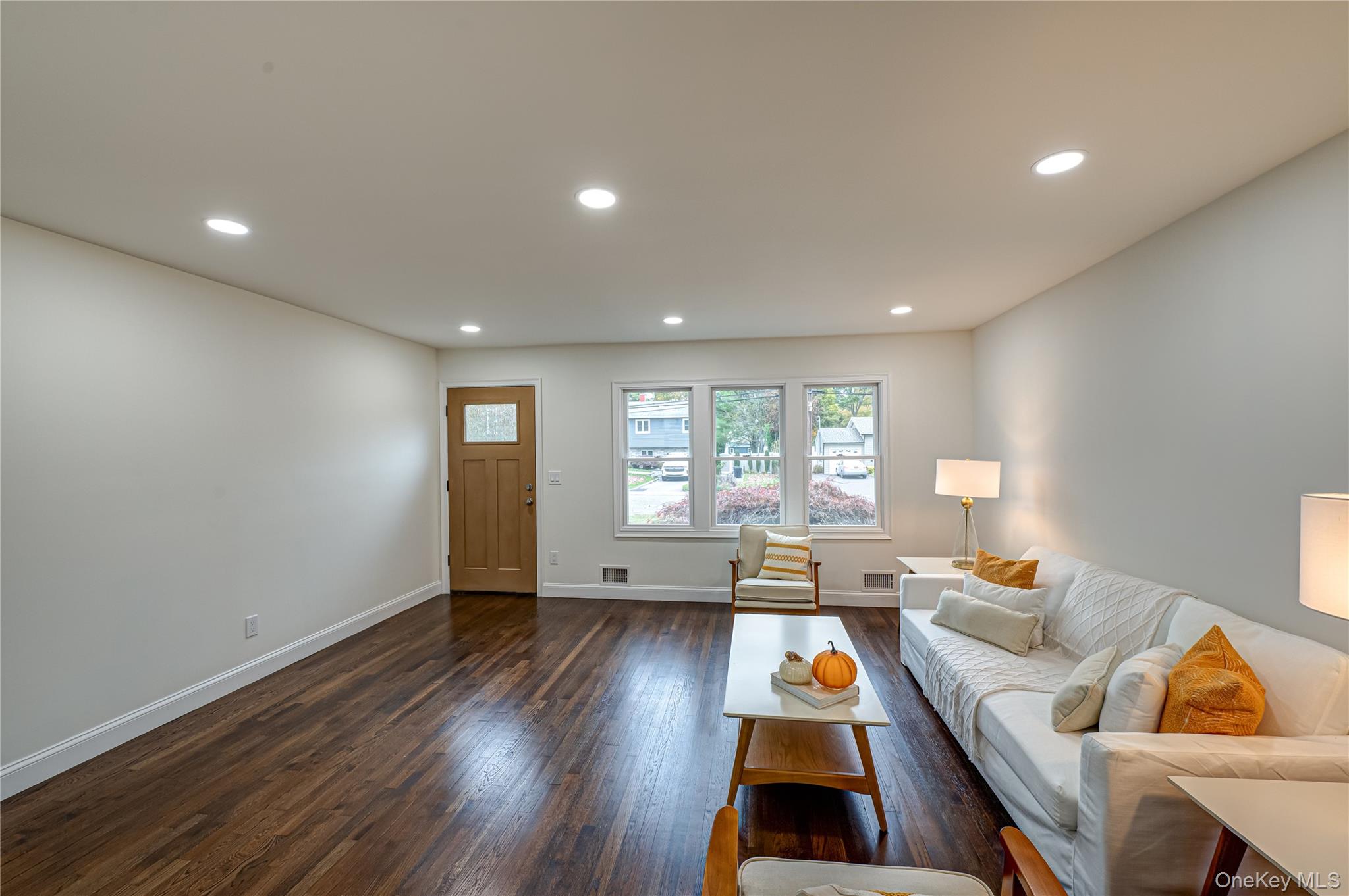 #3 photo, 12 Rivera Lane, West Sayville , NY 11796