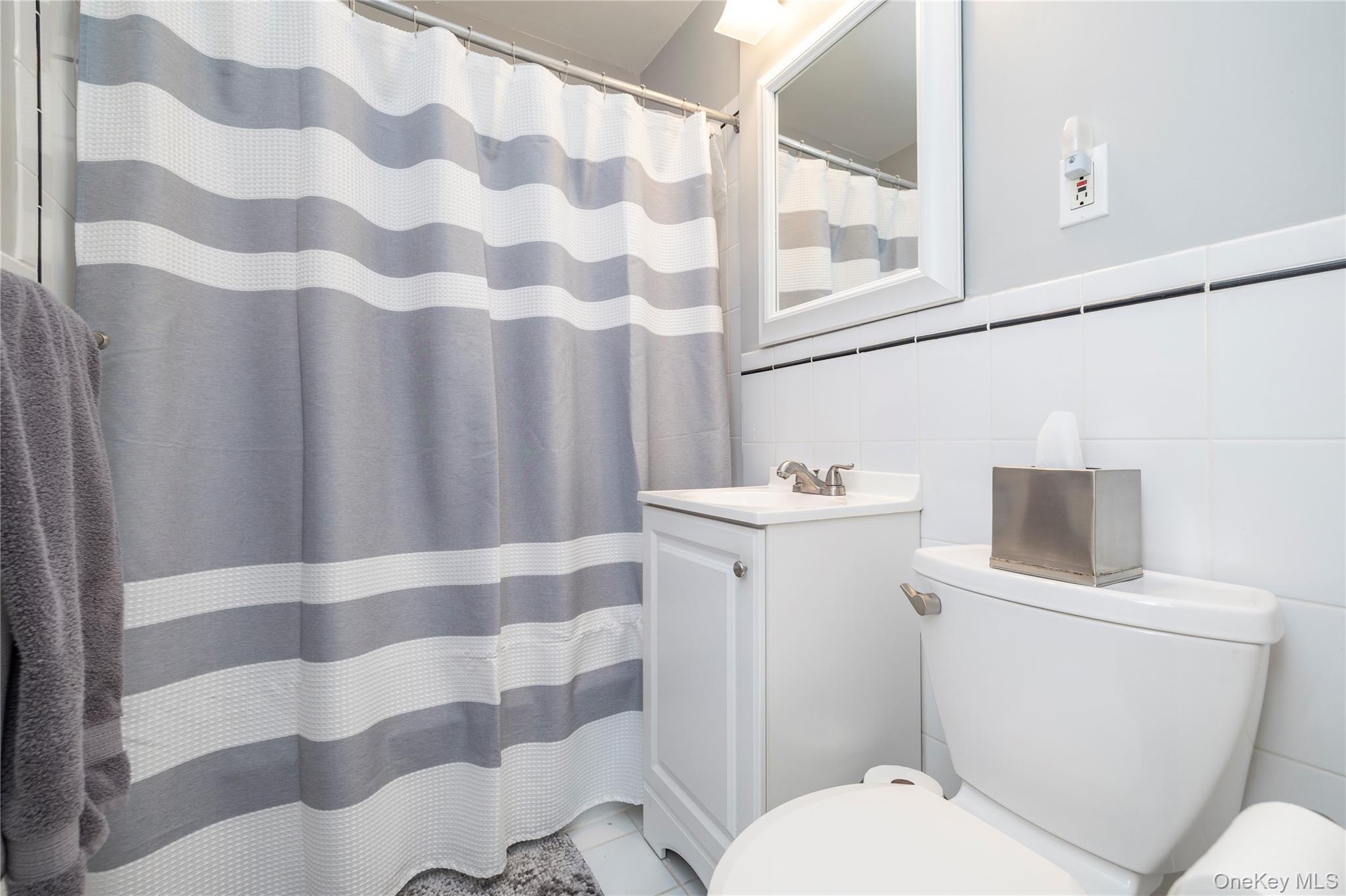 #14 photo, 25 Elizabeth Street, ナッソー郡 Farmingdale , NY 11735