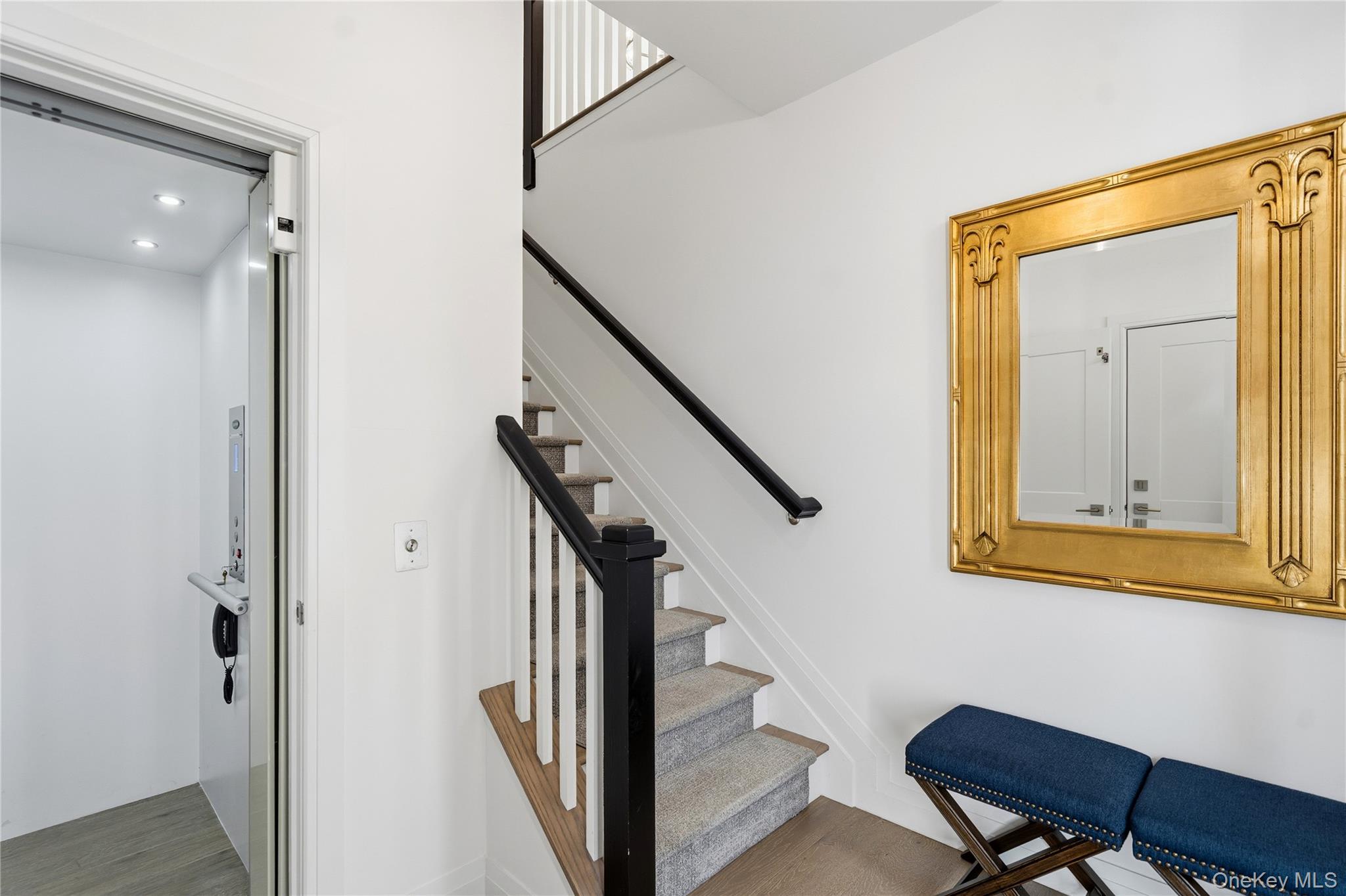 #5 photo, 86202 Spruce Pond Circle, Plainview , NY 11803