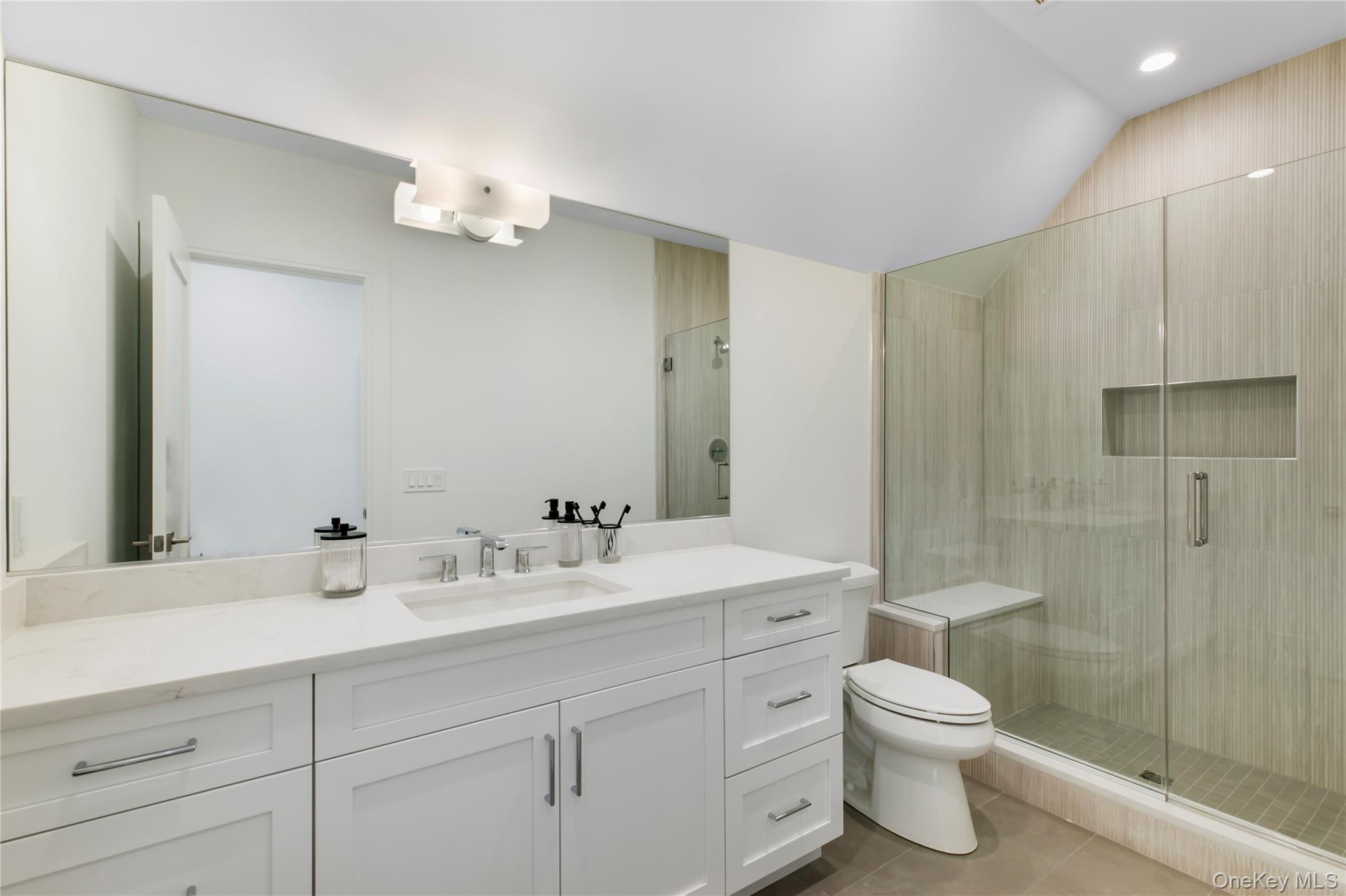 #13 photo, 17 Happy Lane, サフォーク郡 Westhampton Beach , NY 11978