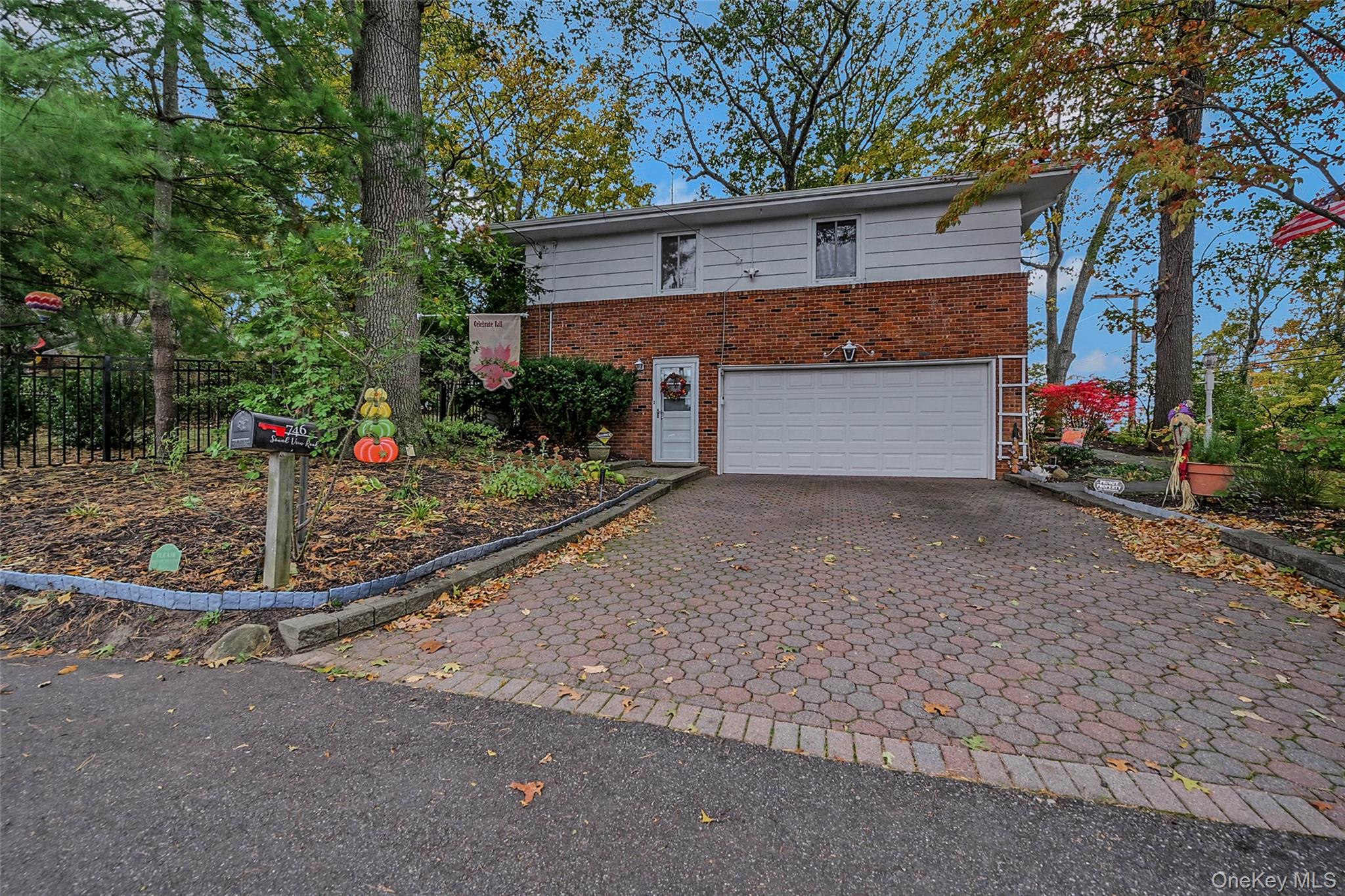 #4 photo, 746 Sound View Road, Mill Neck , NY 11771