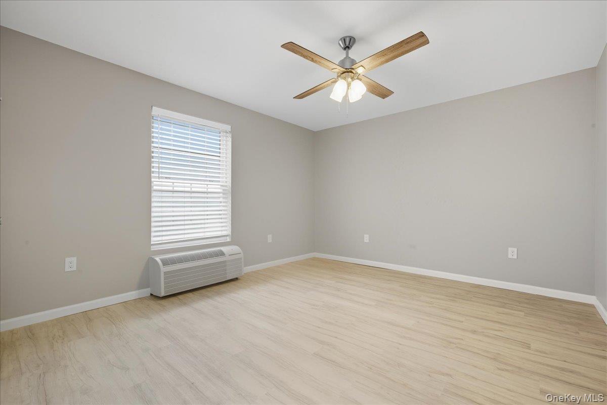 #15 photo, 71 N Main Street, ナッソー郡 Freeport , NY 11520