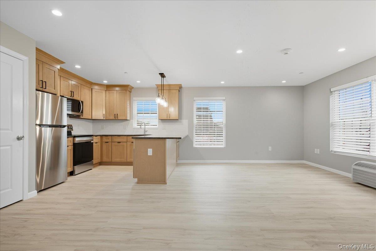 #8 photo, 71 N Main Street, ナッソー郡 Freeport , NY 11520