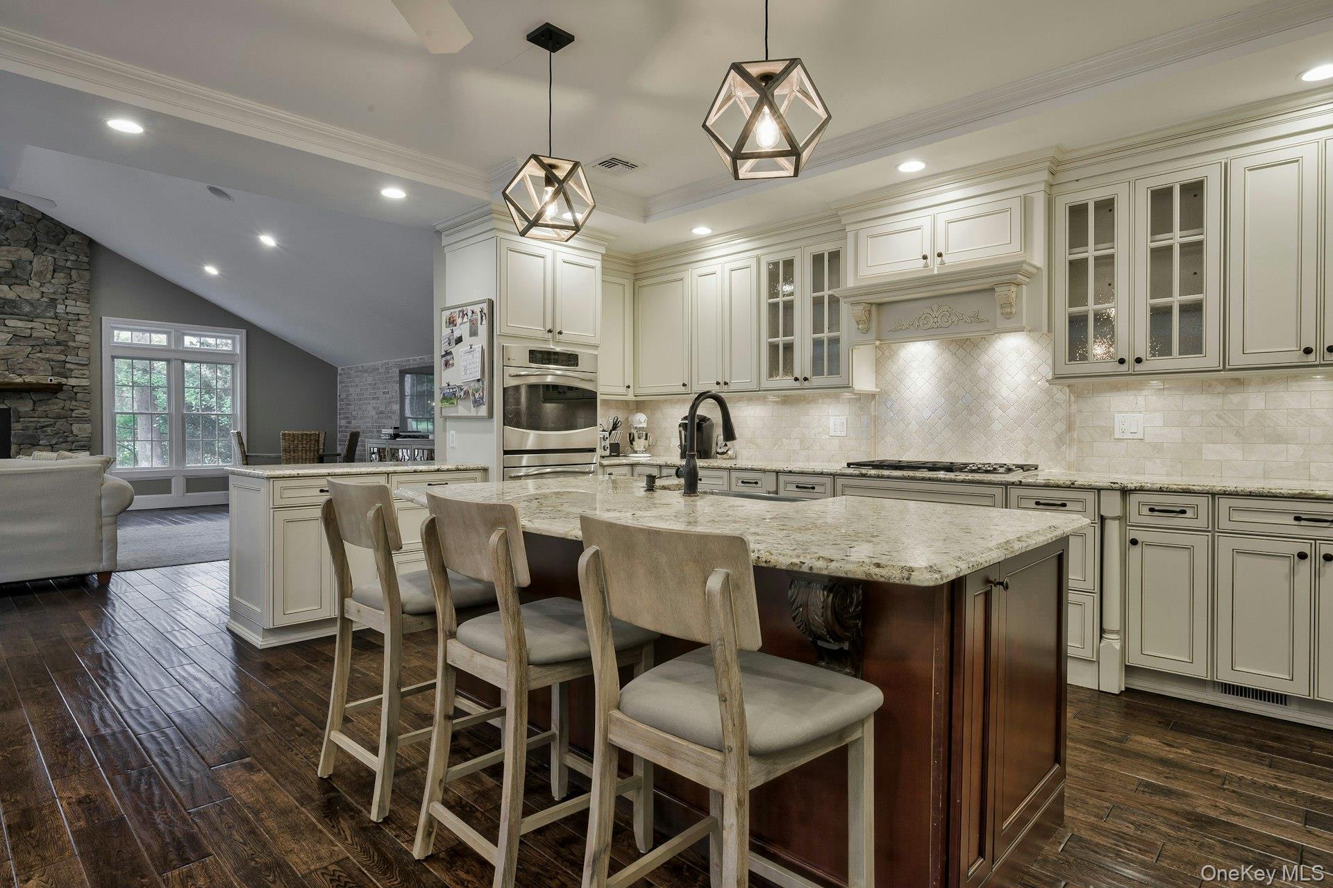 #11 photo, 9 Monfort Drive, サフォーク郡 Huntington , NY 11743