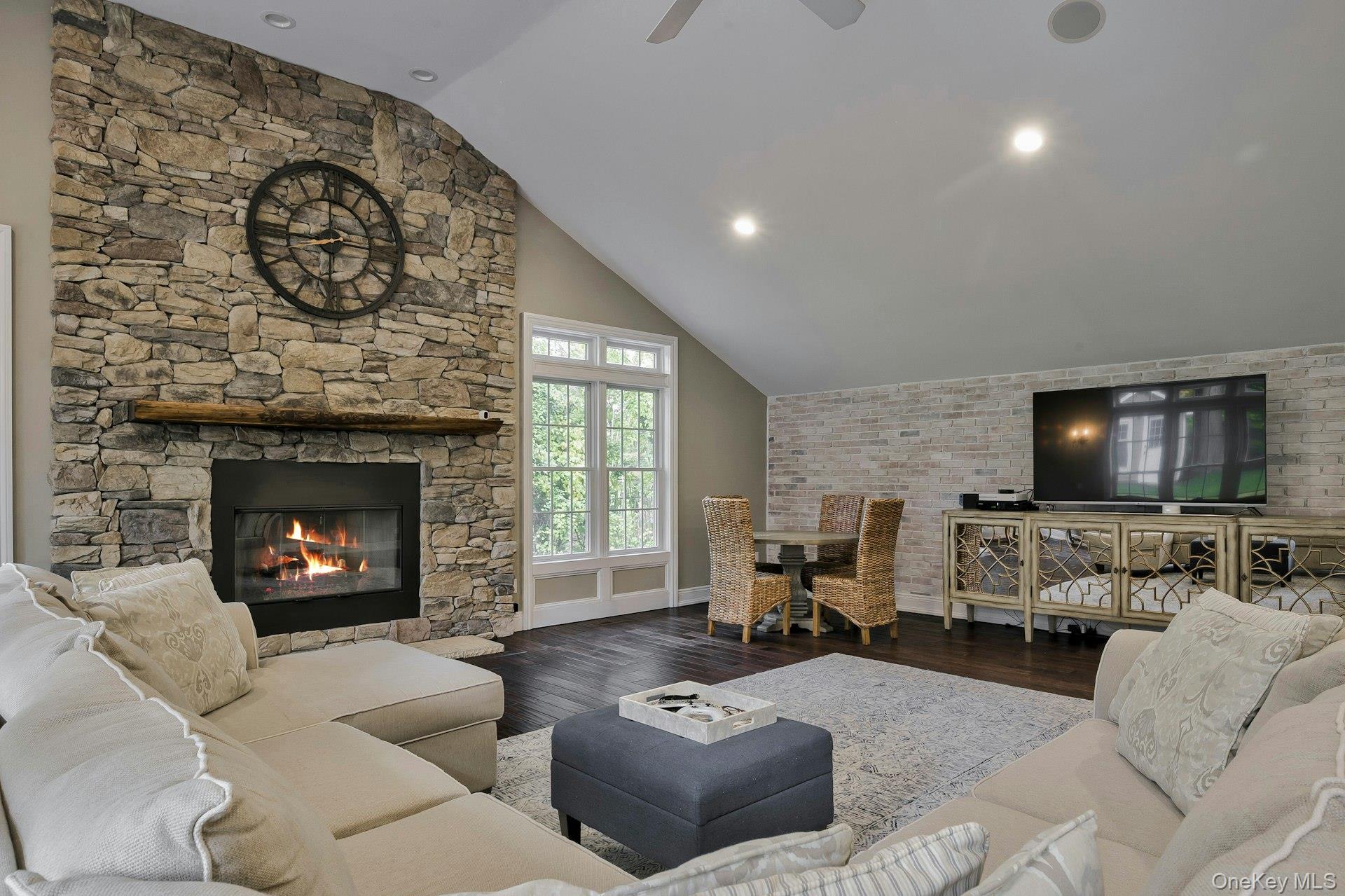 #20 photo, 9 Monfort Drive, サフォーク郡 Huntington , NY 11743