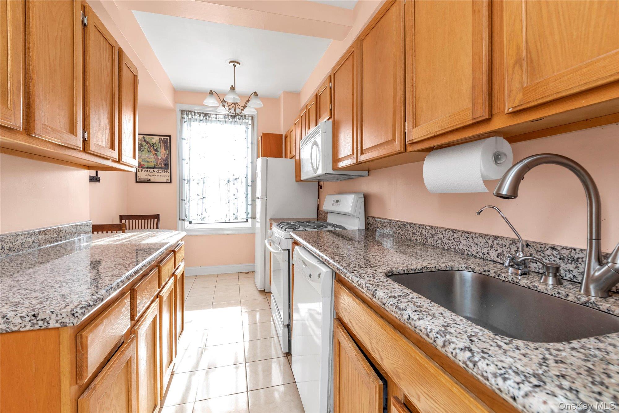 #7 photo, 8300 Talbot Street, Kew Gardens , NY 11415