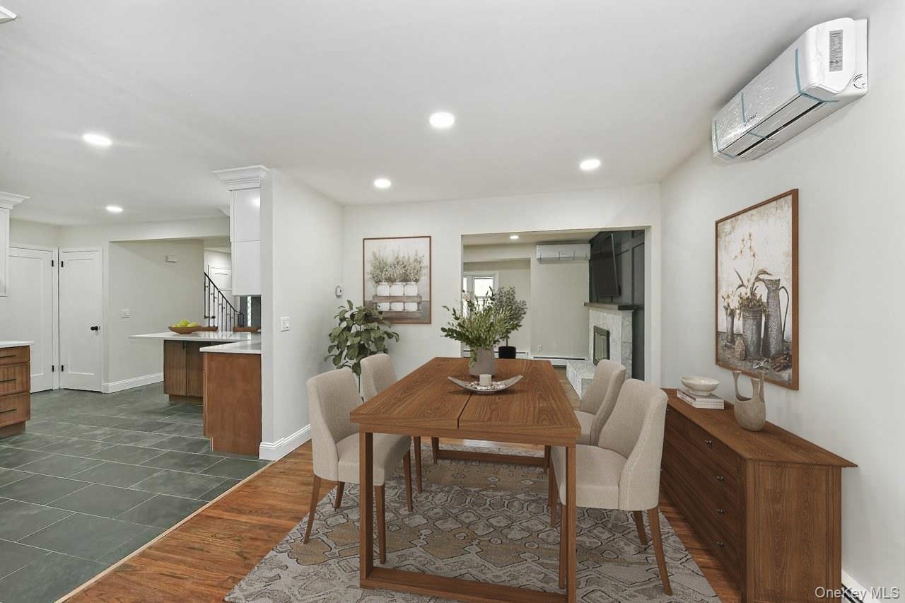 #10 photo, 434 W Main, Huntington , NY 11743