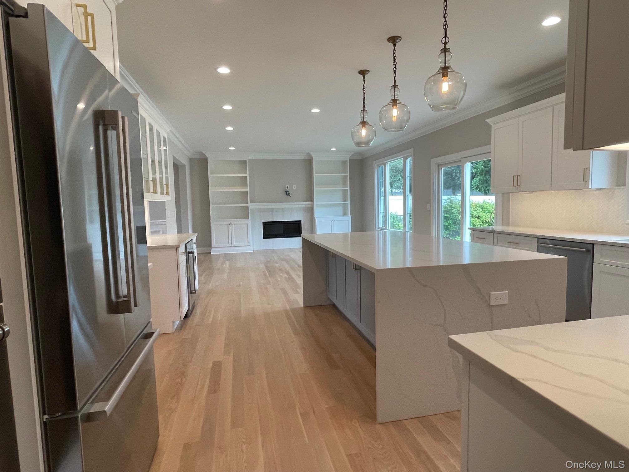 #12 photo, 7 Greenway Circle, Syosset , NY 11791