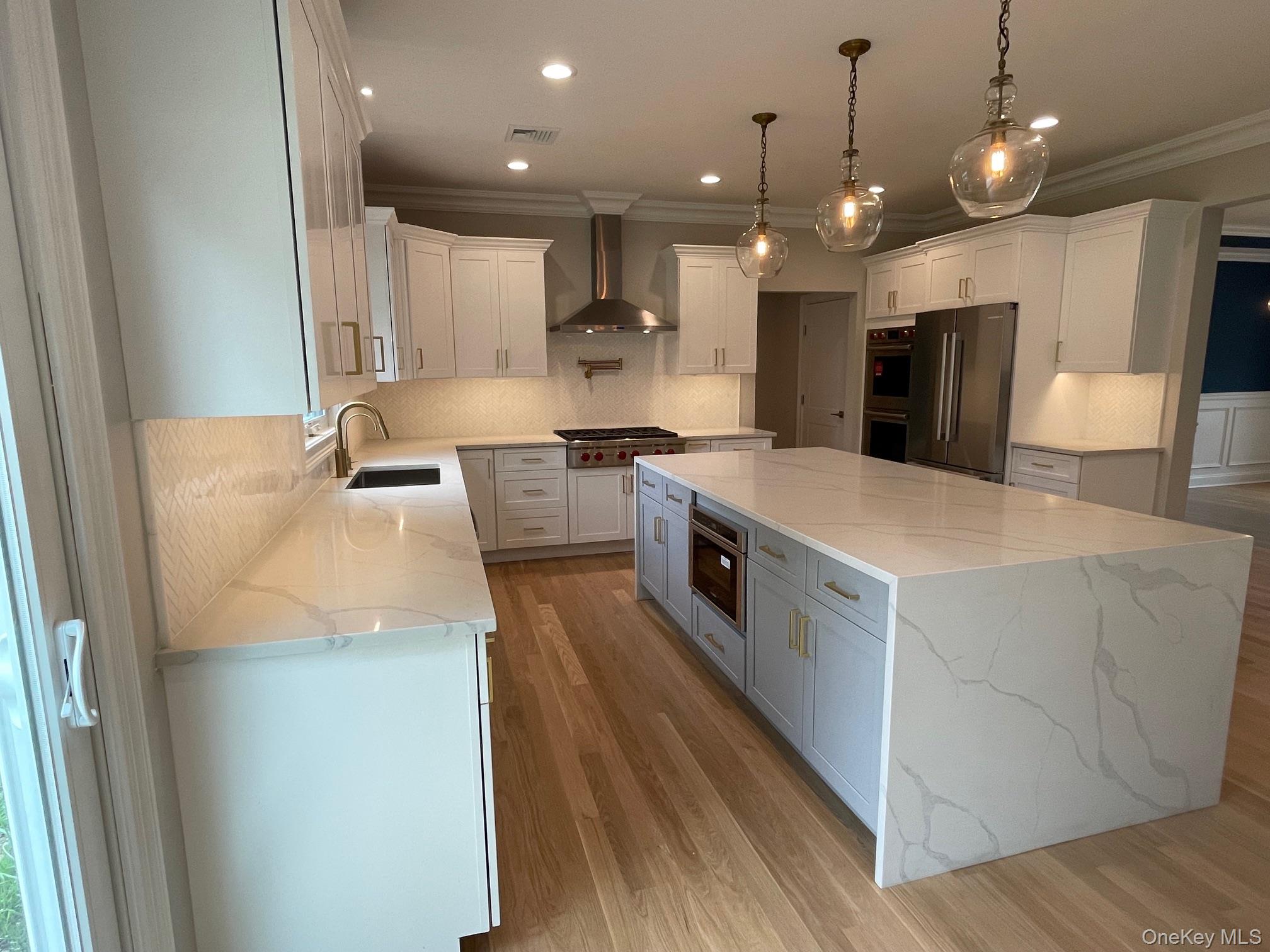 #7 photo, 7 Greenway Circle, Syosset , NY 11791