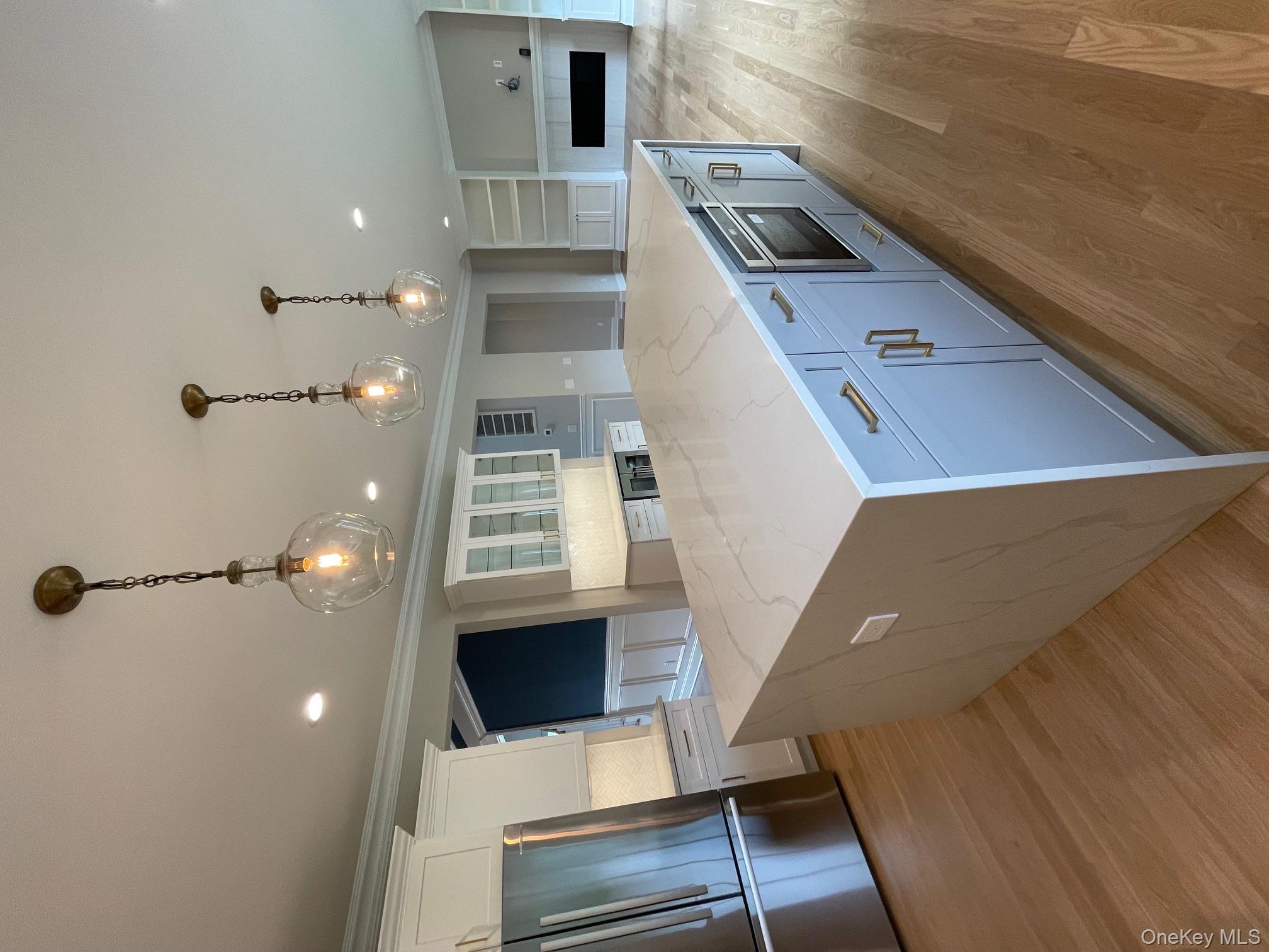 #9 photo, 7 Greenway Circle, Syosset , NY 11791