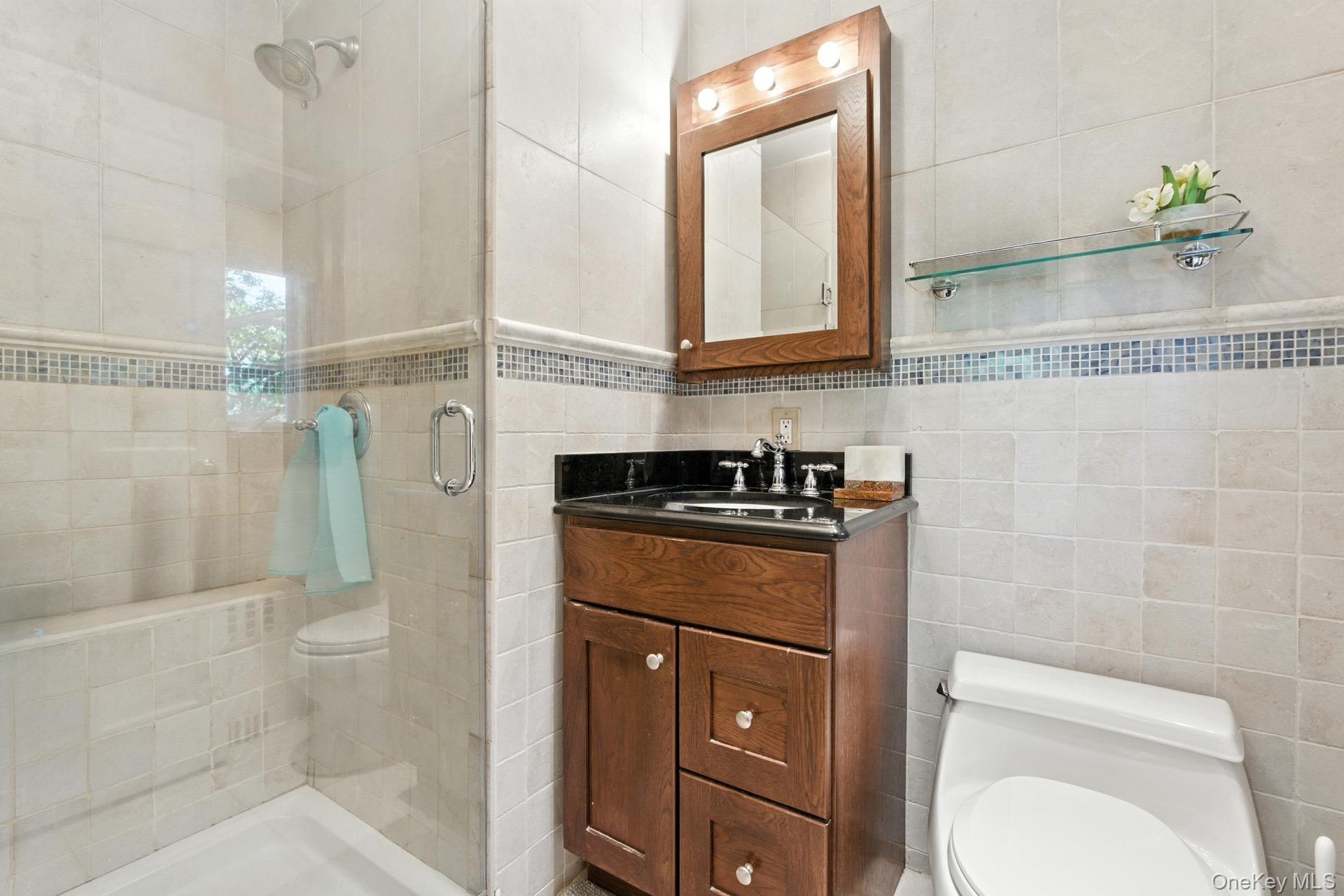 #11 photo, 1030 Lakeshore Drive, Massapequa Park , NY 11762