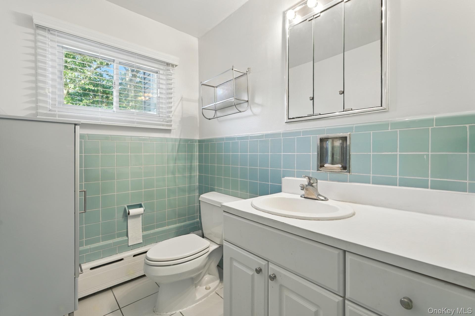 #17 photo, 1030 Lakeshore Drive, Massapequa Park , NY 11762