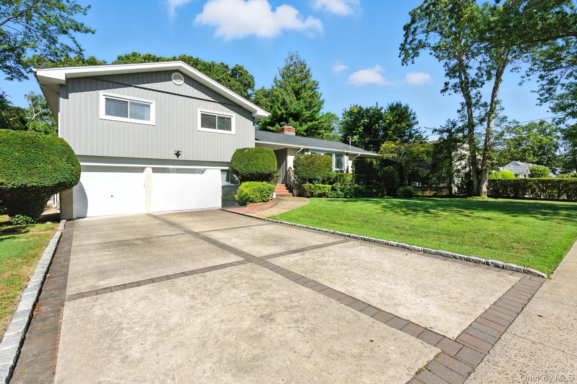 #2 photo, 1030 Lakeshore Drive, Massapequa Park , NY 11762