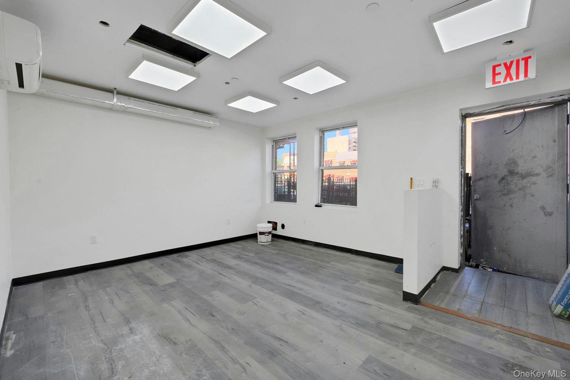 #4 photo, 1636 E 172nd Street, Bronx , NY 10472