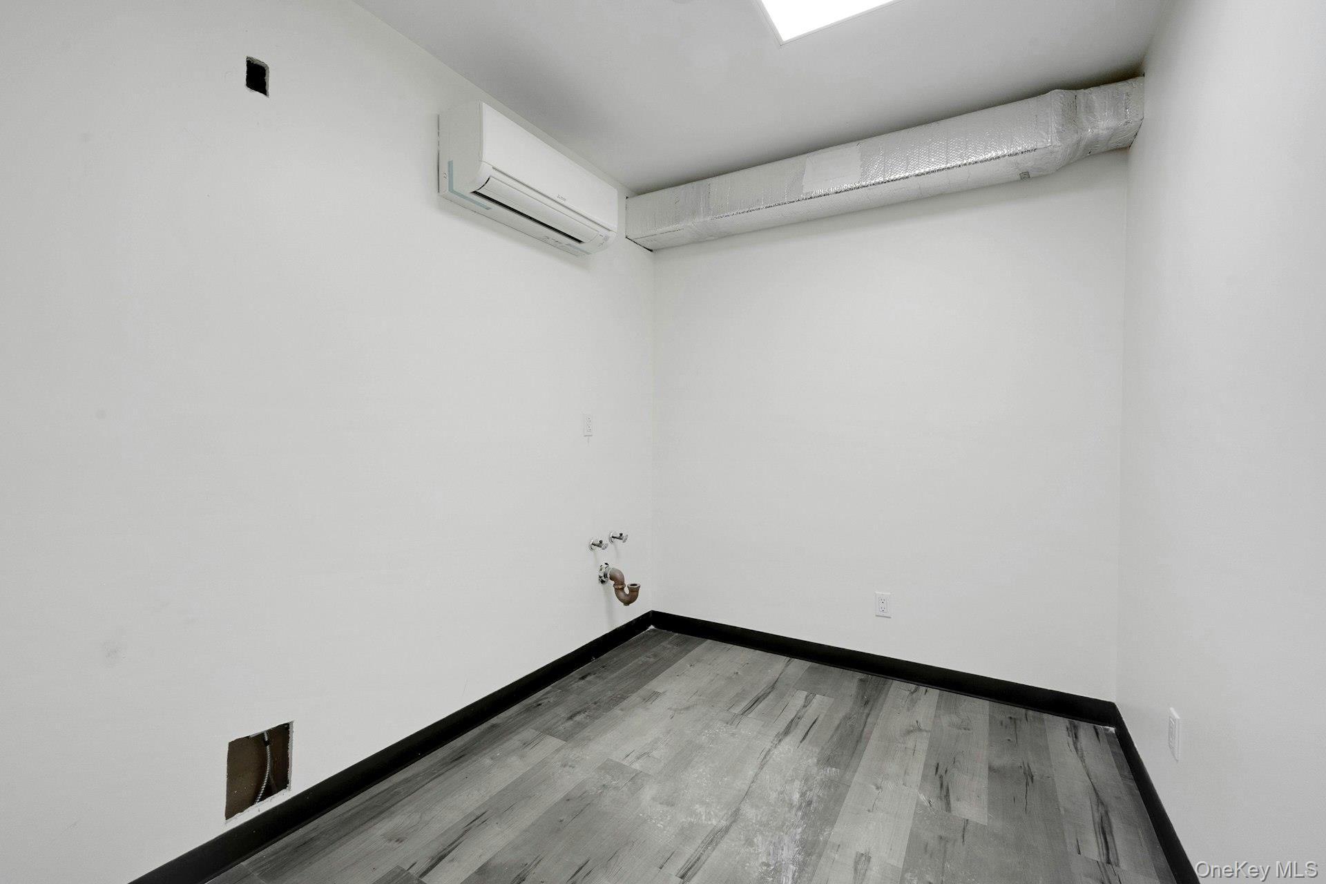 #7 photo, 1636 E 172nd Street, Bronx , NY 10472