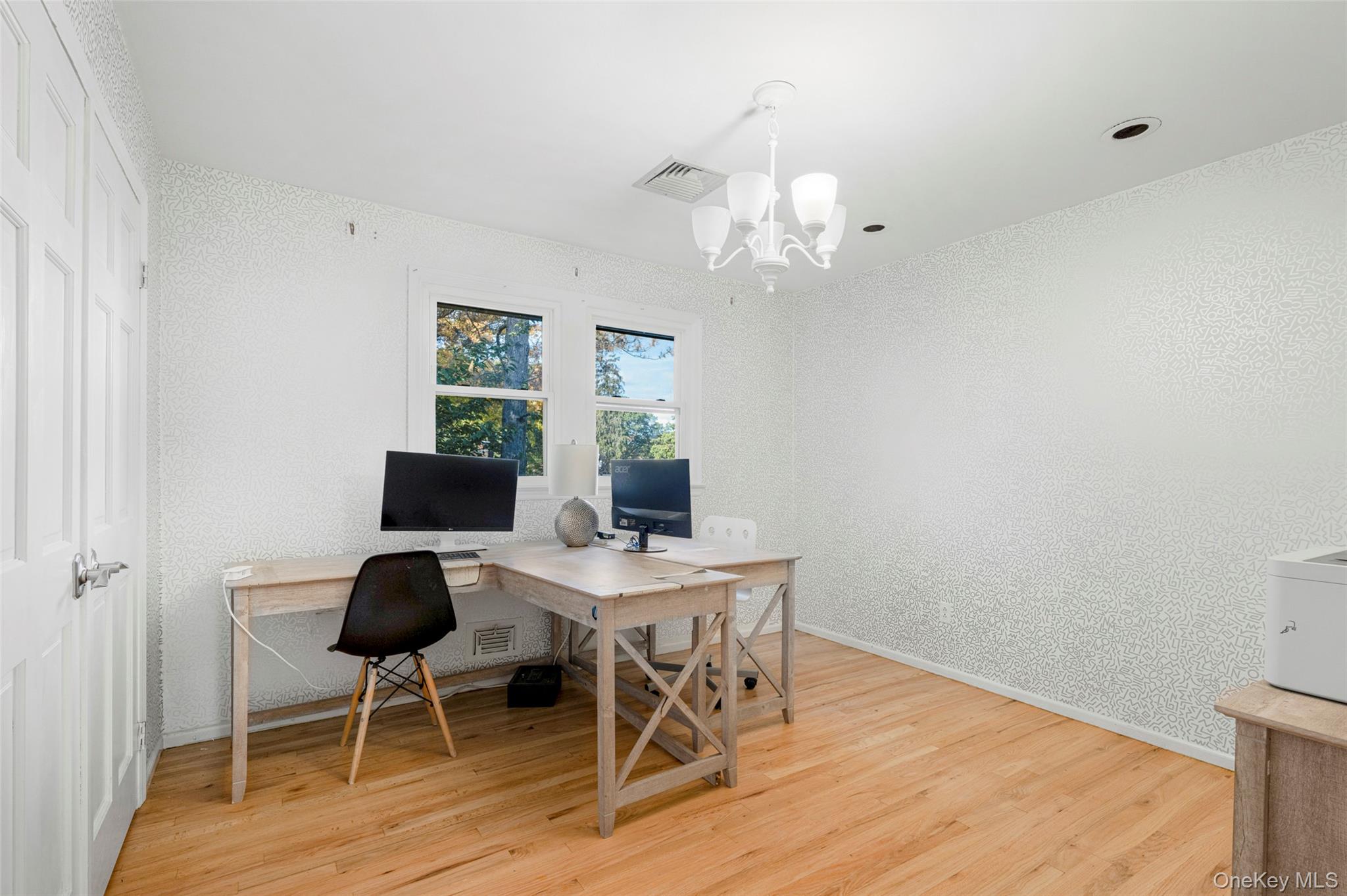 #16 photo, 10 Lundy Lane, Larchmont , NY 10538