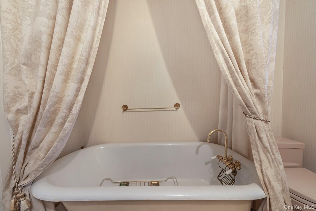 #17 photo, 43 Ridge Drive, Yonkers , NY 10705