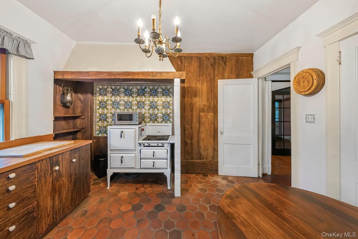 #7 photo, 43 Ridge Drive, Yonkers , NY 10705